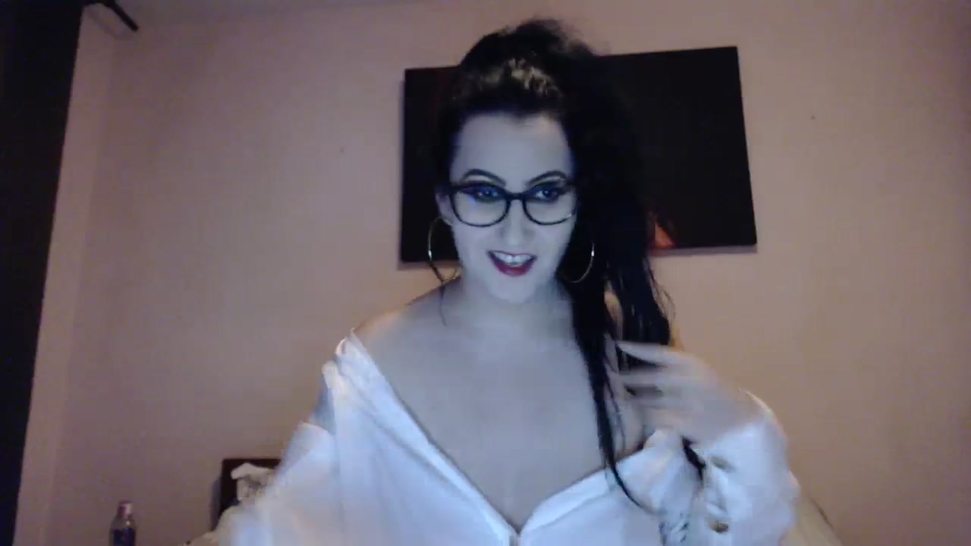 Gallery image thumbnail from Aahh_Emilia's myfreecams stream on, 11/13/2023, 16:19 image 7 of 20