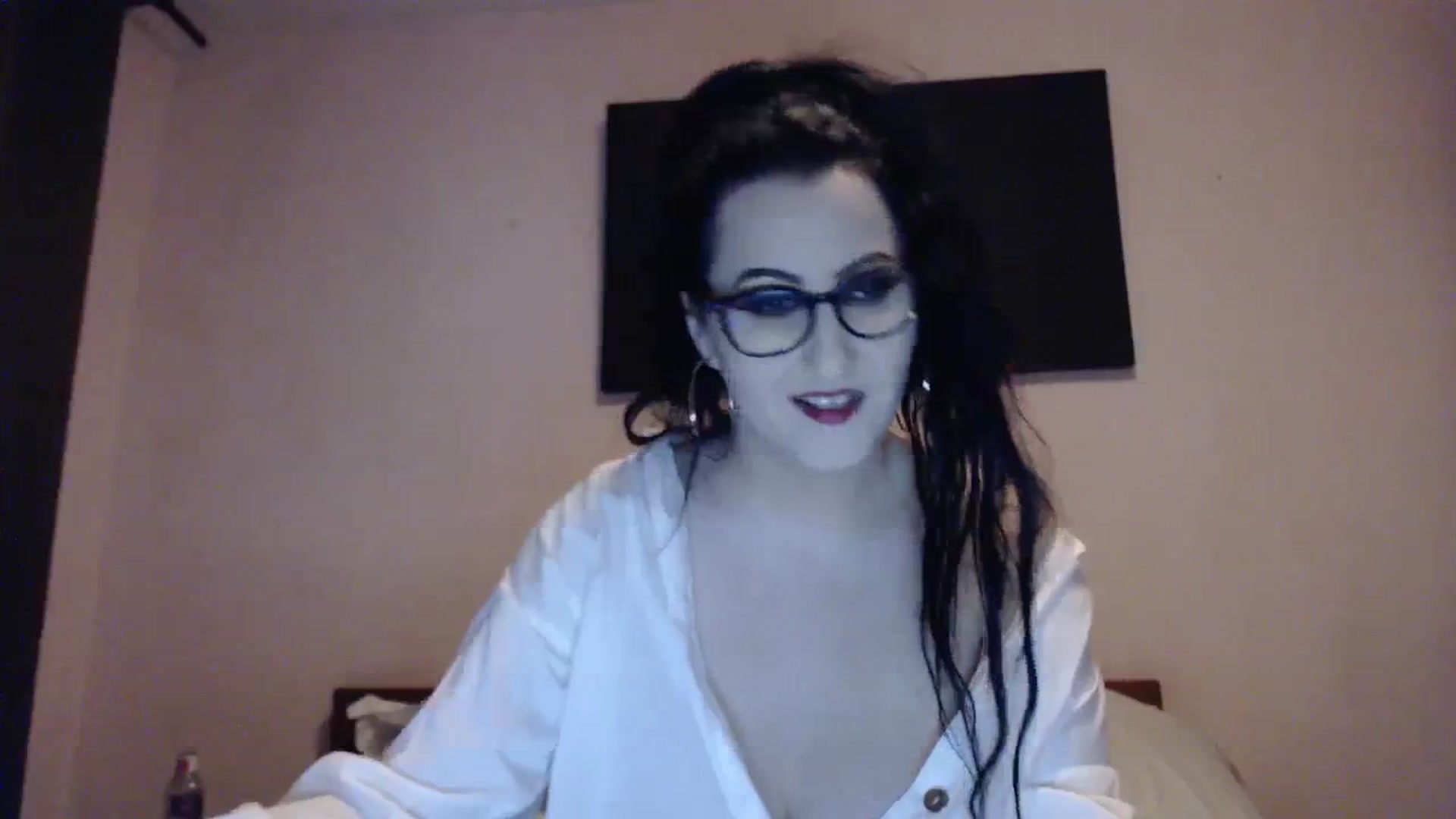 Gallery image thumbnail from Aahh_Emilia's myfreecams stream on, 11/13/2023, 16:19 image 10 of 20