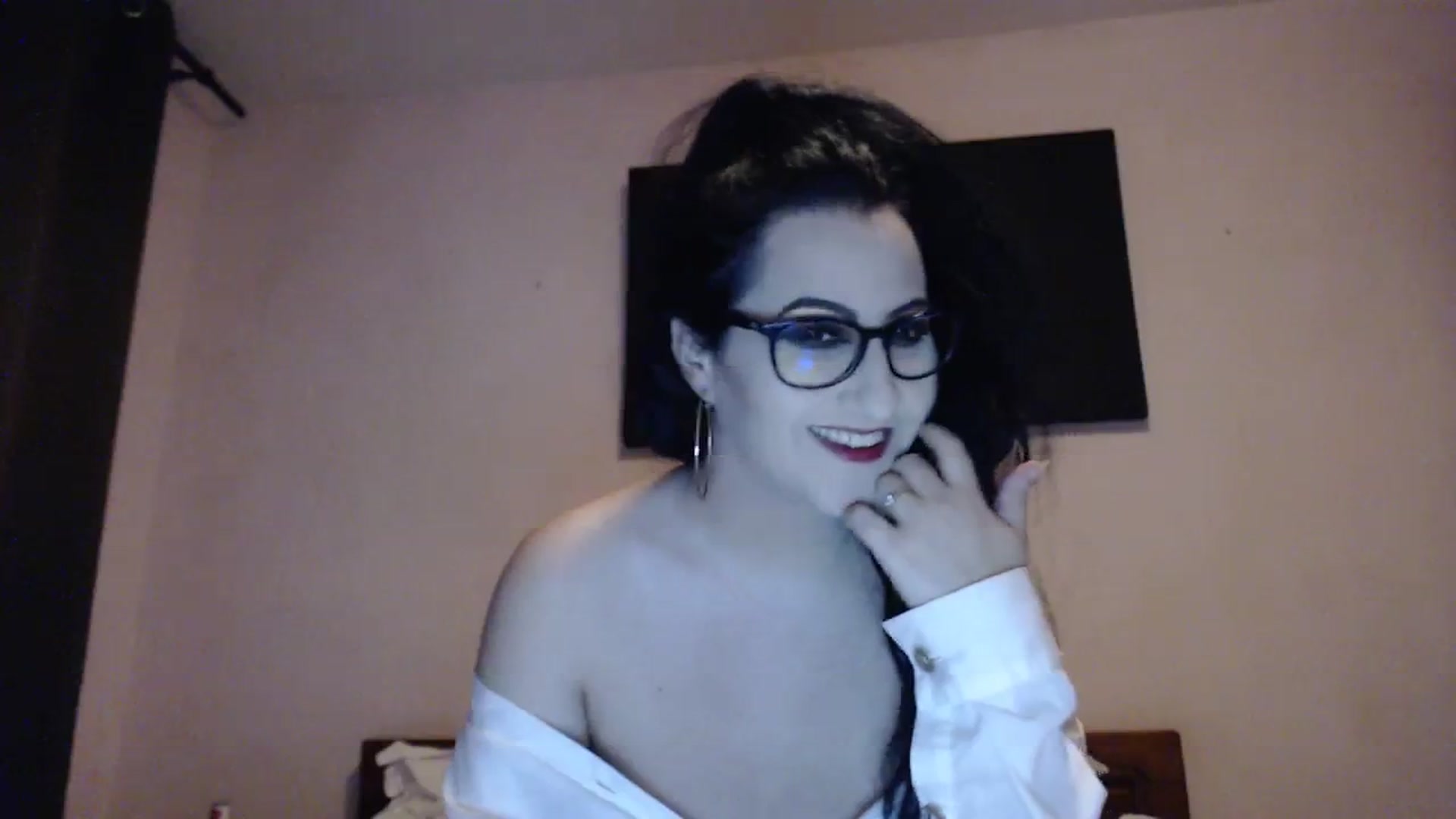 Gallery image thumbnail from Aahh_Emilia's myfreecams stream on, 11/13/2023, 17:46 image 4 of 20
