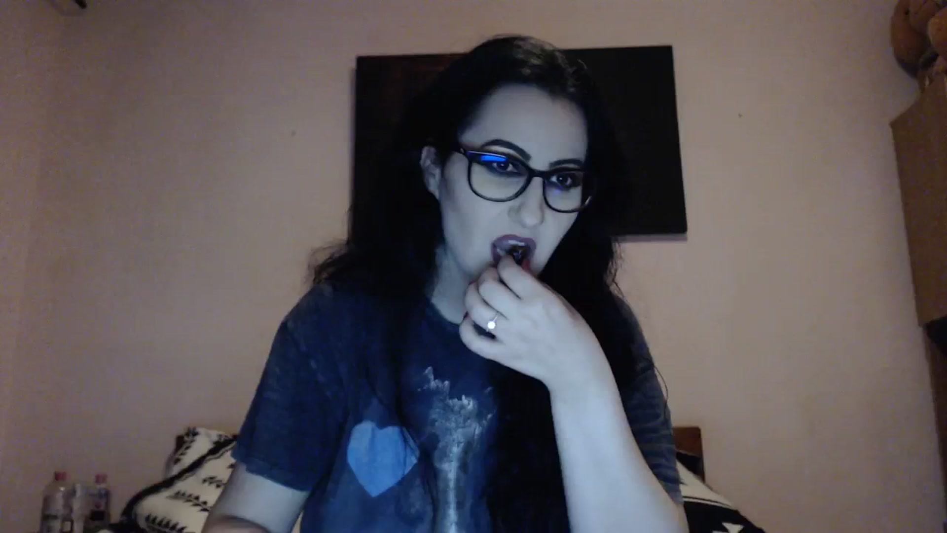Gallery image thumbnail from Aahh_Emilia's myfreecams stream on, 12/05/2023, 18:33 image 1 of 20