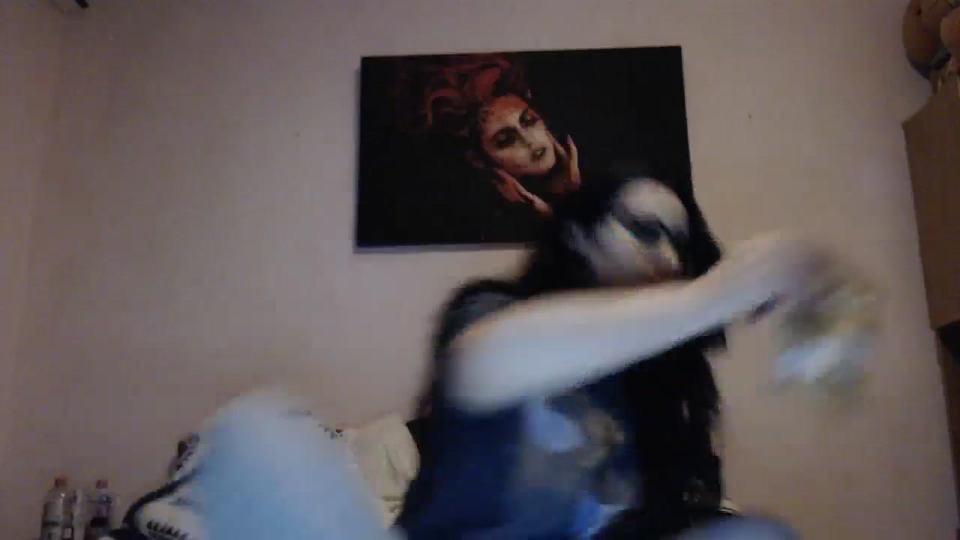 Gallery image thumbnail from Aahh_Emilia's myfreecams stream on, 12/05/2023, 18:33 image 2 of 20