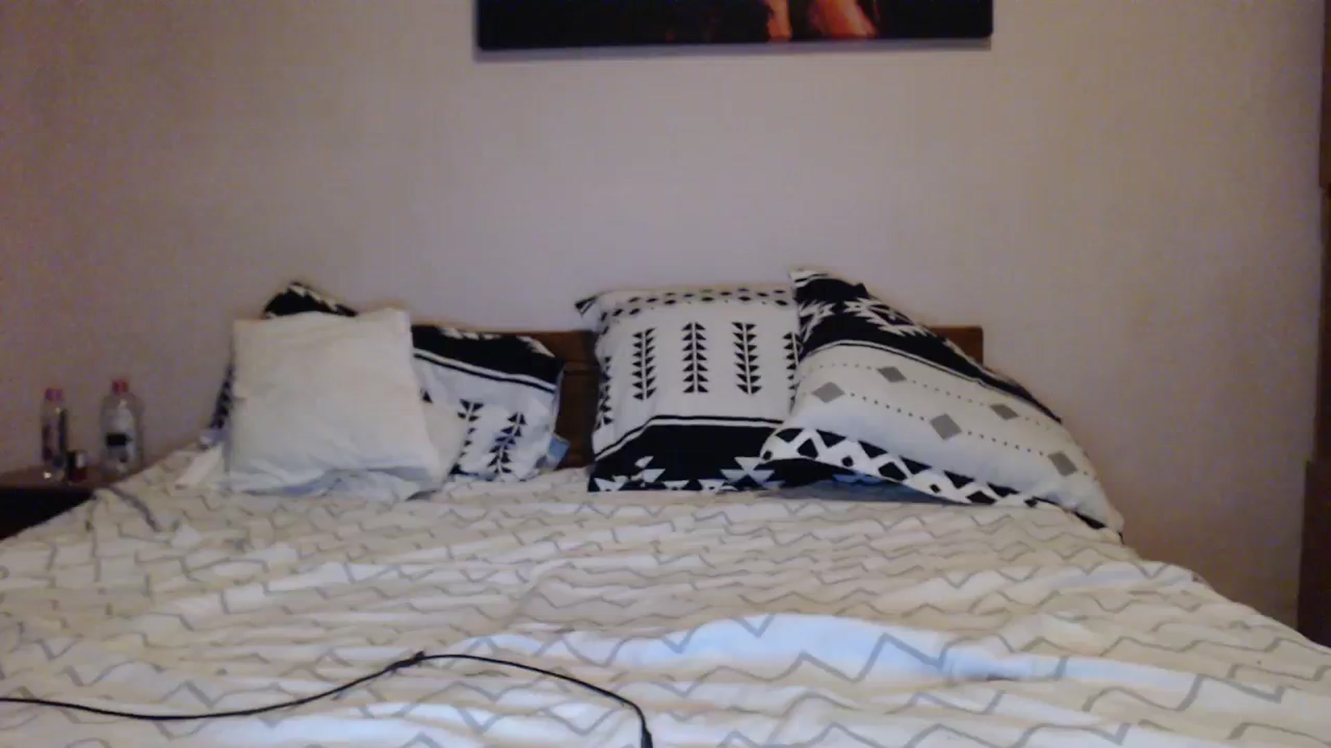 Gallery image thumbnail from Aahh_Emilia's myfreecams stream on, 12/10/2023, 16:33 image 14 of 20