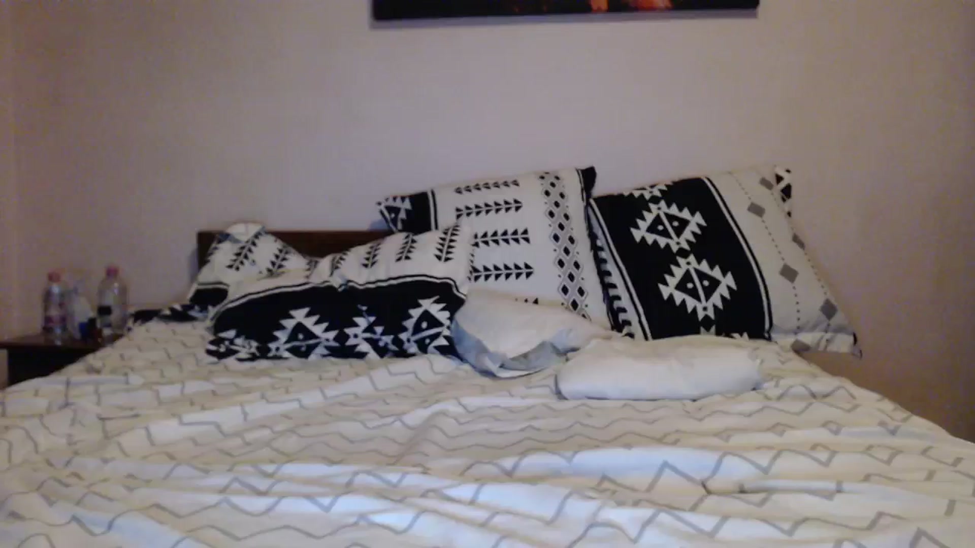 Gallery image thumbnail from Aahh_Emilia's myfreecams stream on, 12/12/2023, 19:31 image 15 of 20