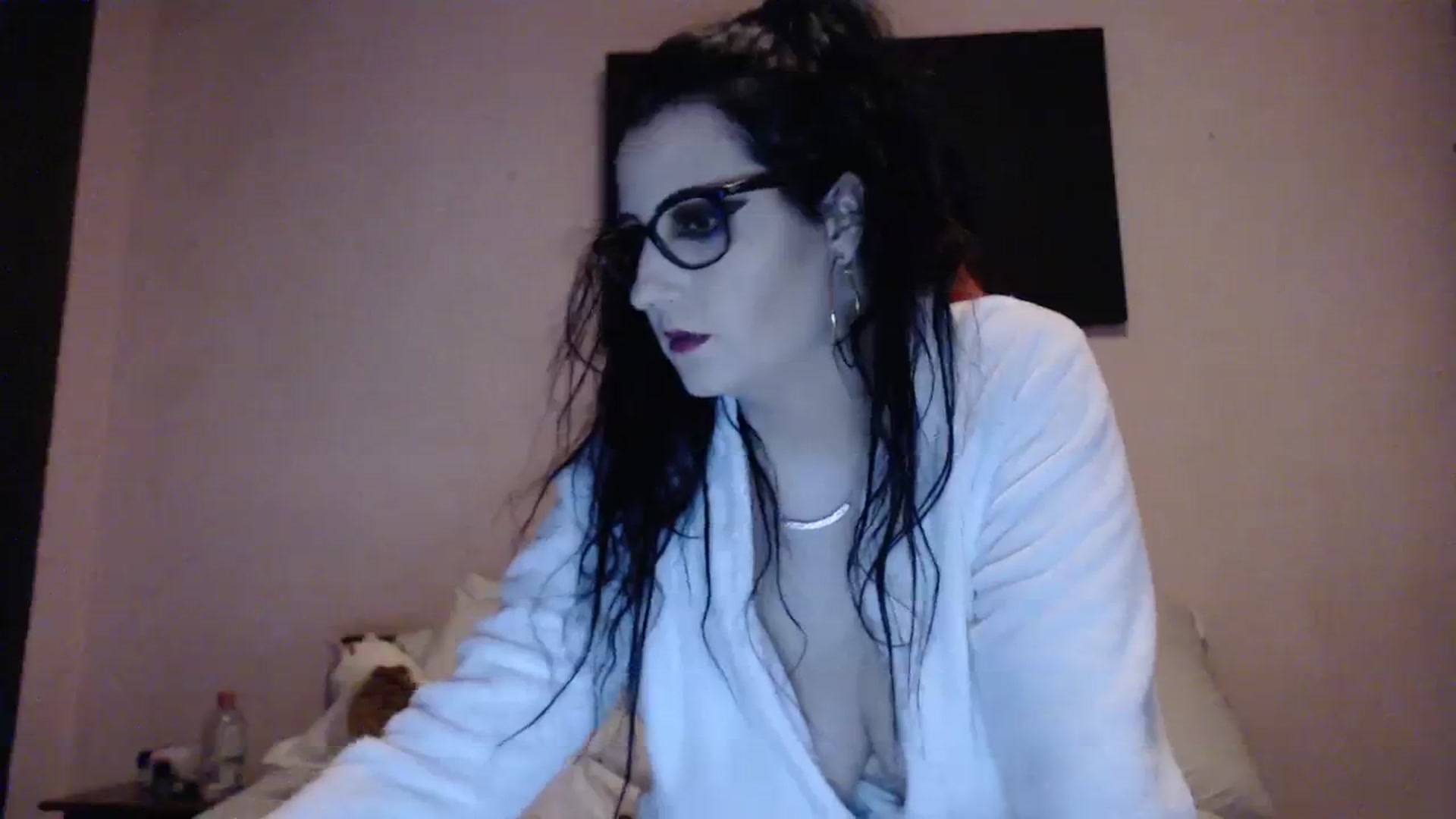 Gallery image thumbnail from Aahh_Emilia's myfreecams stream on, 01/27/2024, 16:24 image 20 of 20