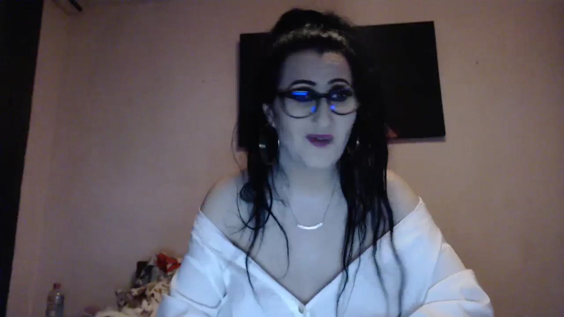 Gallery image thumbnail from Aahh_Emilia's myfreecams stream on, 02/10/2024, 16:08 image 16 of 20