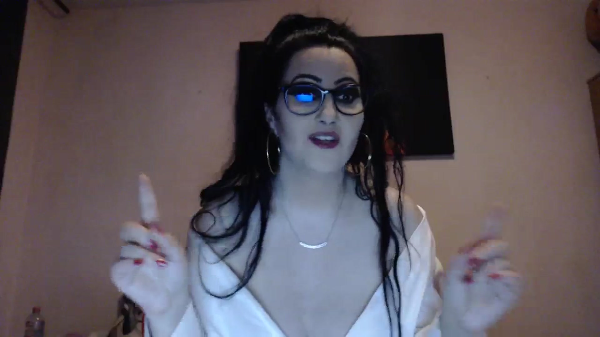 Gallery image thumbnail from Aahh_Emilia's myfreecams stream on, 02/10/2024, 18:50 image 19 of 20
