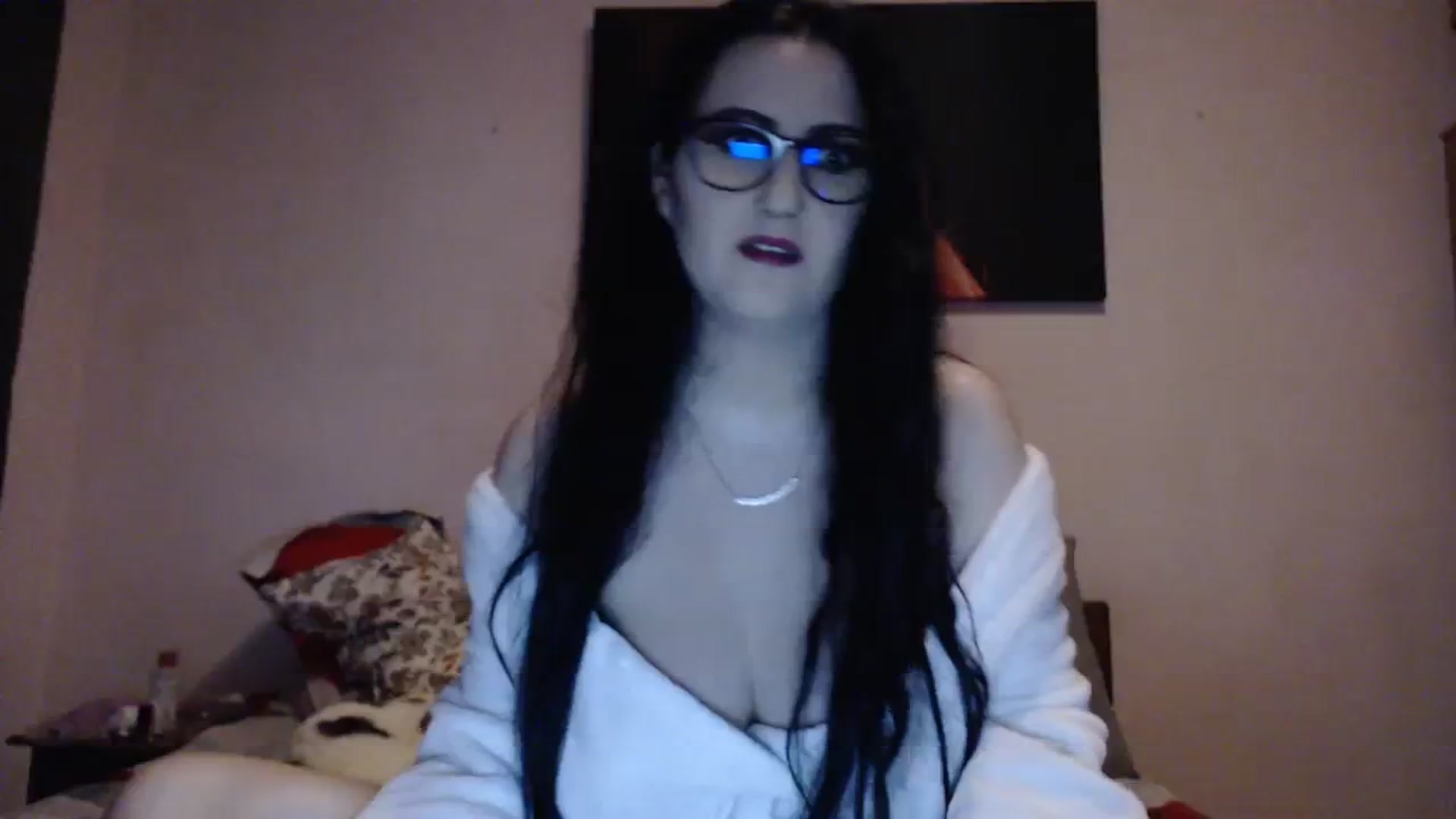 Gallery image thumbnail from Aahh_Emilia's myfreecams stream on, 02/15/2024, 16:37 image 11 of 20