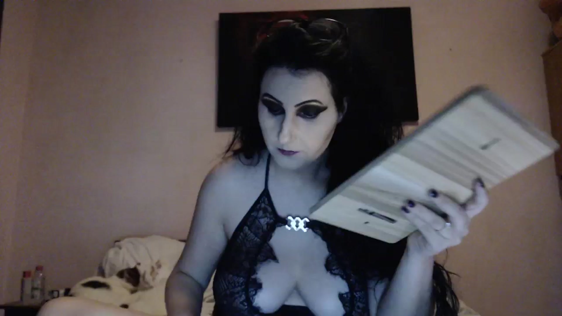 Gallery image thumbnail from Aahh_Emilia's myfreecams stream on, 03/04/2024, 18:54 image 1 of 20