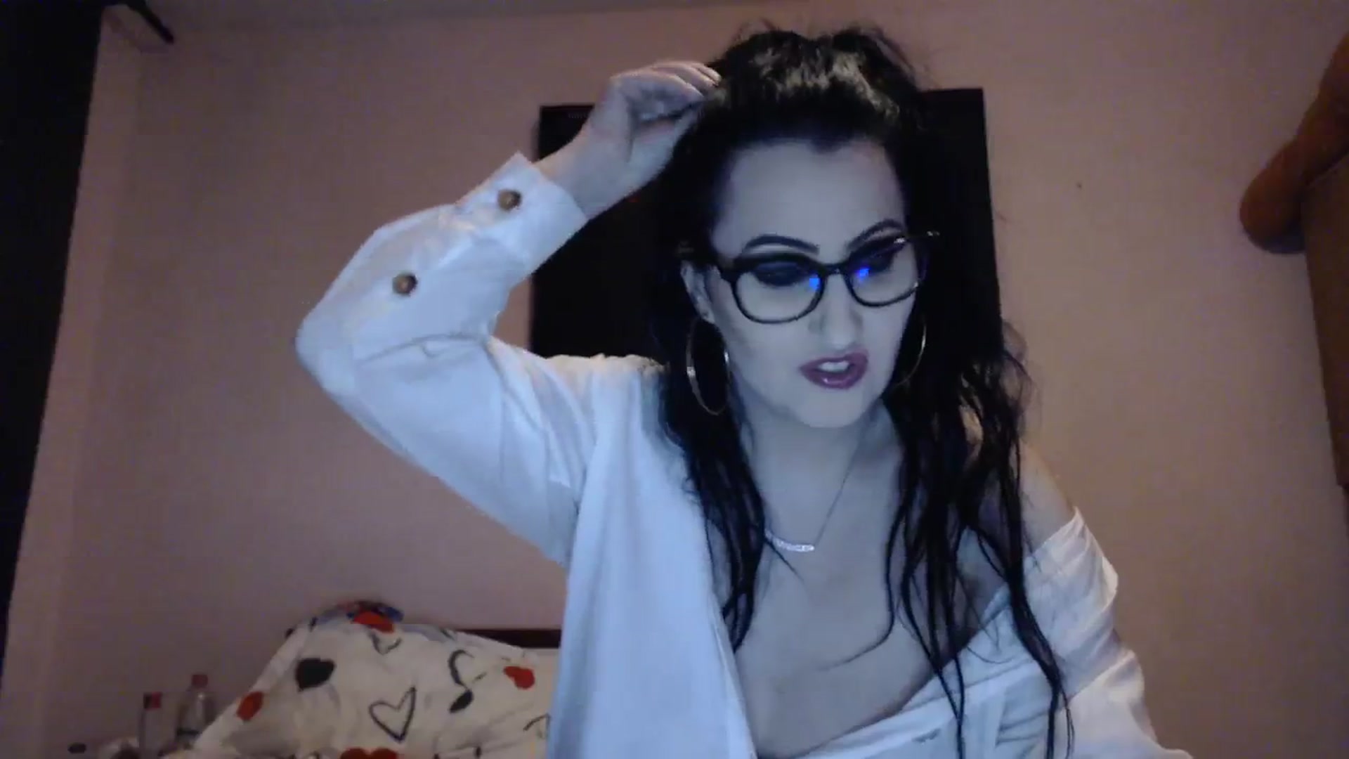 Gallery image thumbnail from Aahh_Emilia's myfreecams stream on, 03/16/2024, 18:00 image 4 of 20