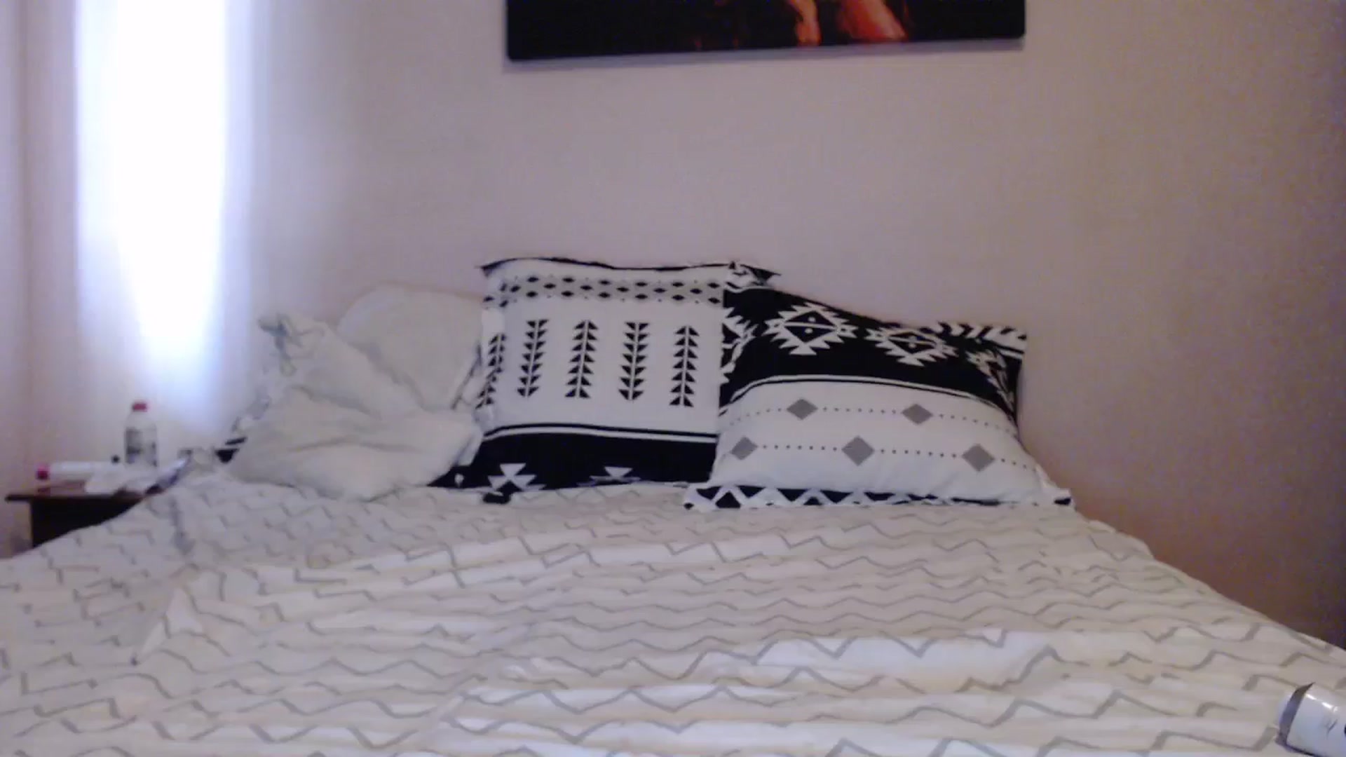 Gallery image thumbnail from Aahh_Emilia's myfreecams stream on, 04/04/2024, 16:00 image 7 of 20