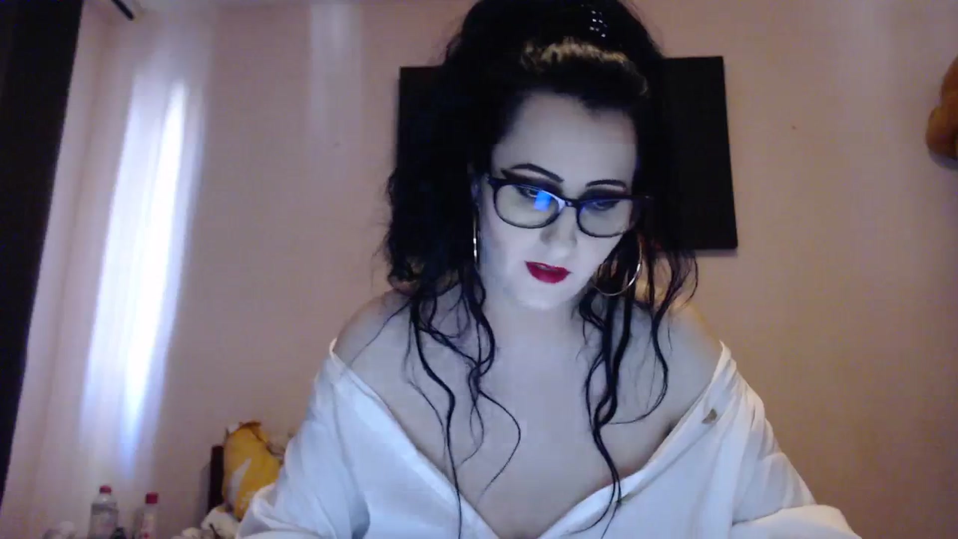 Gallery image thumbnail from Aahh_Emilia's myfreecams stream on, 04/11/2024, 15:10 image 5 of 20