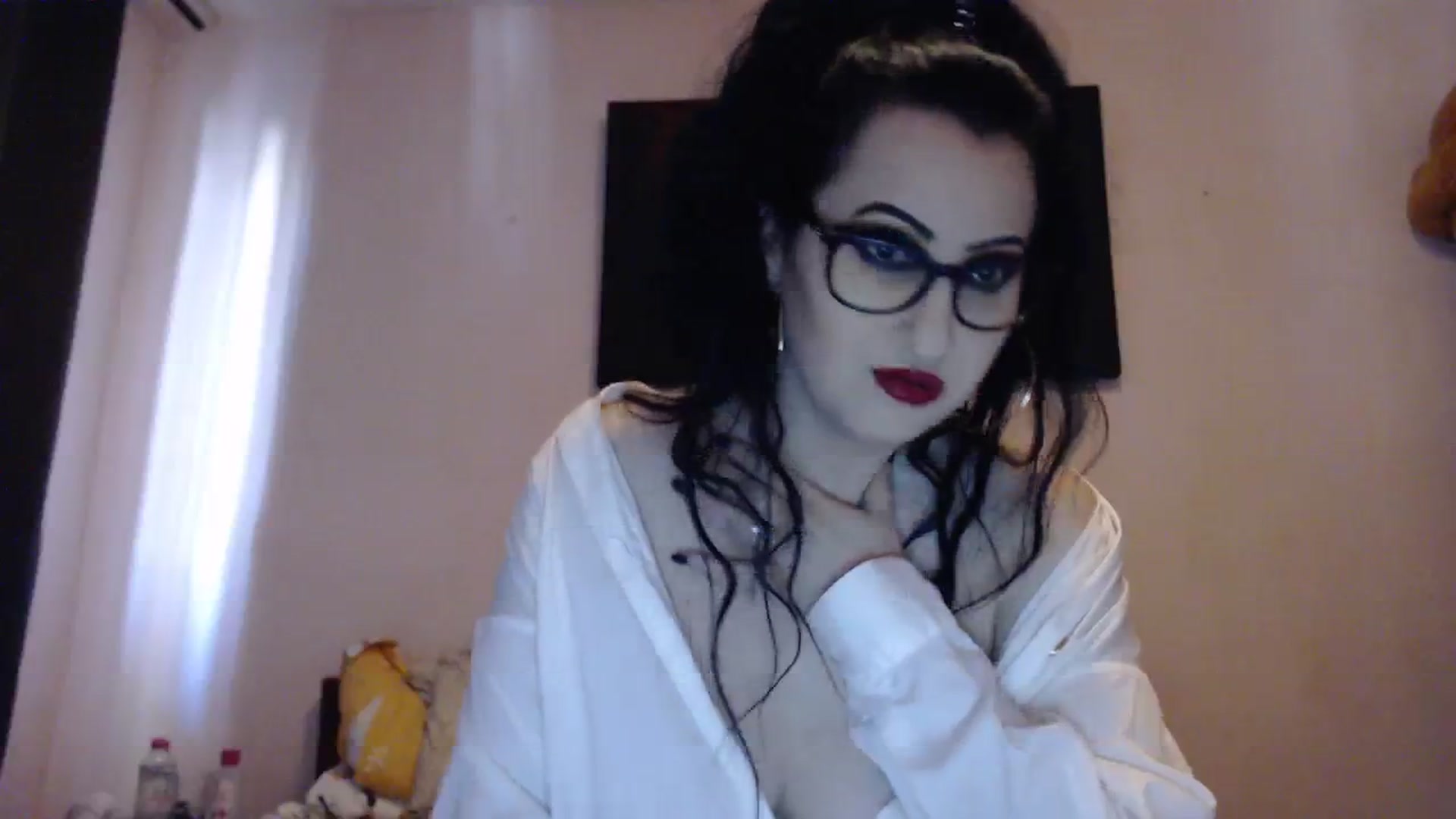 Gallery image thumbnail from Aahh_Emilia's myfreecams stream on, 04/11/2024, 15:10 image 8 of 20