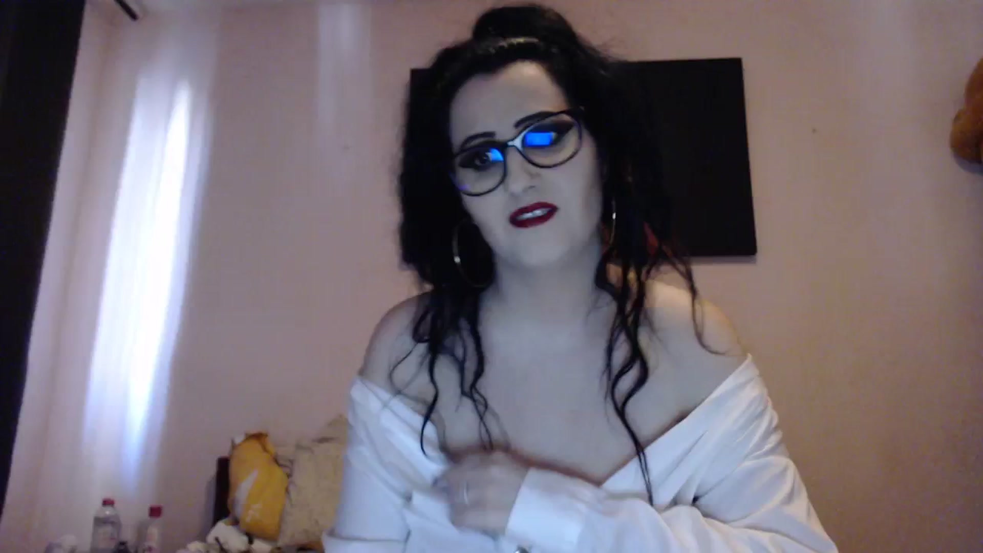 Gallery image thumbnail from Aahh_Emilia's myfreecams stream on, 04/11/2024, 15:10 image 1 of 20