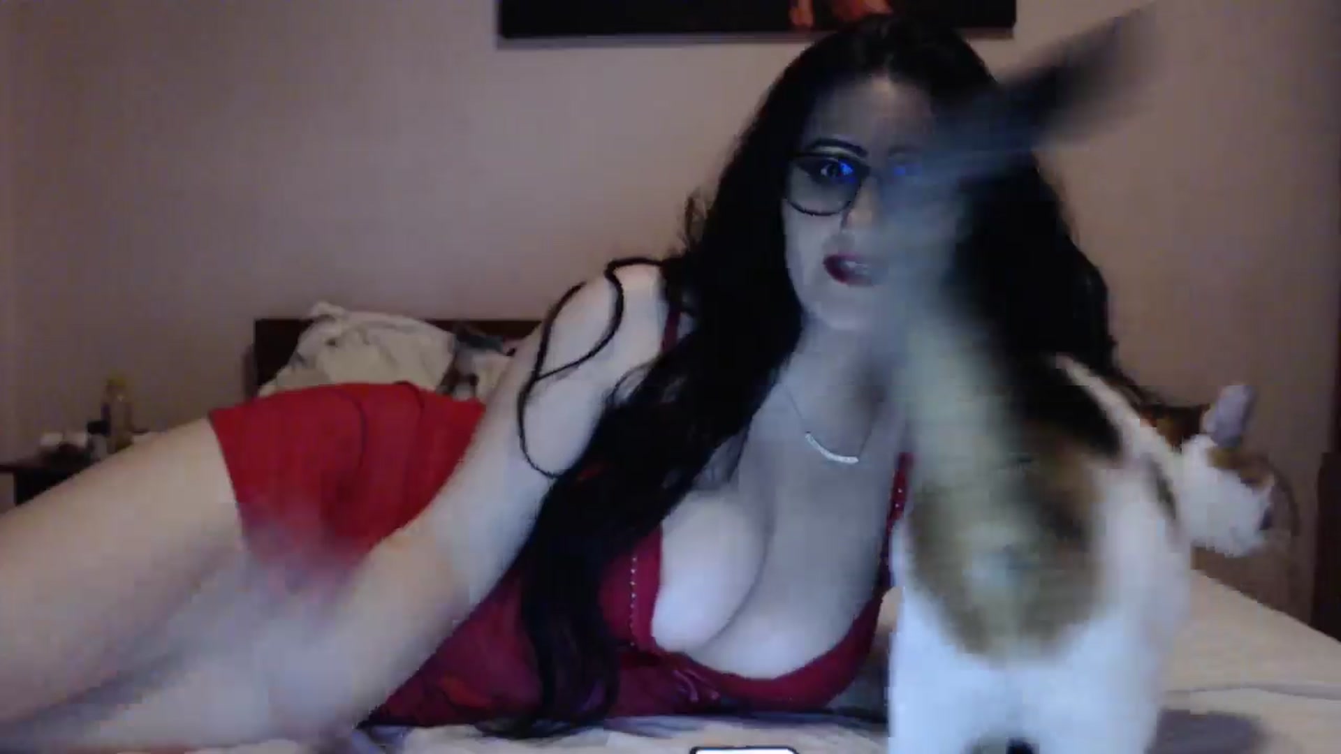 Gallery image thumbnail from Aahh_Emilia's myfreecams stream on, 05/06/2024, 18:11 image 18 of 20