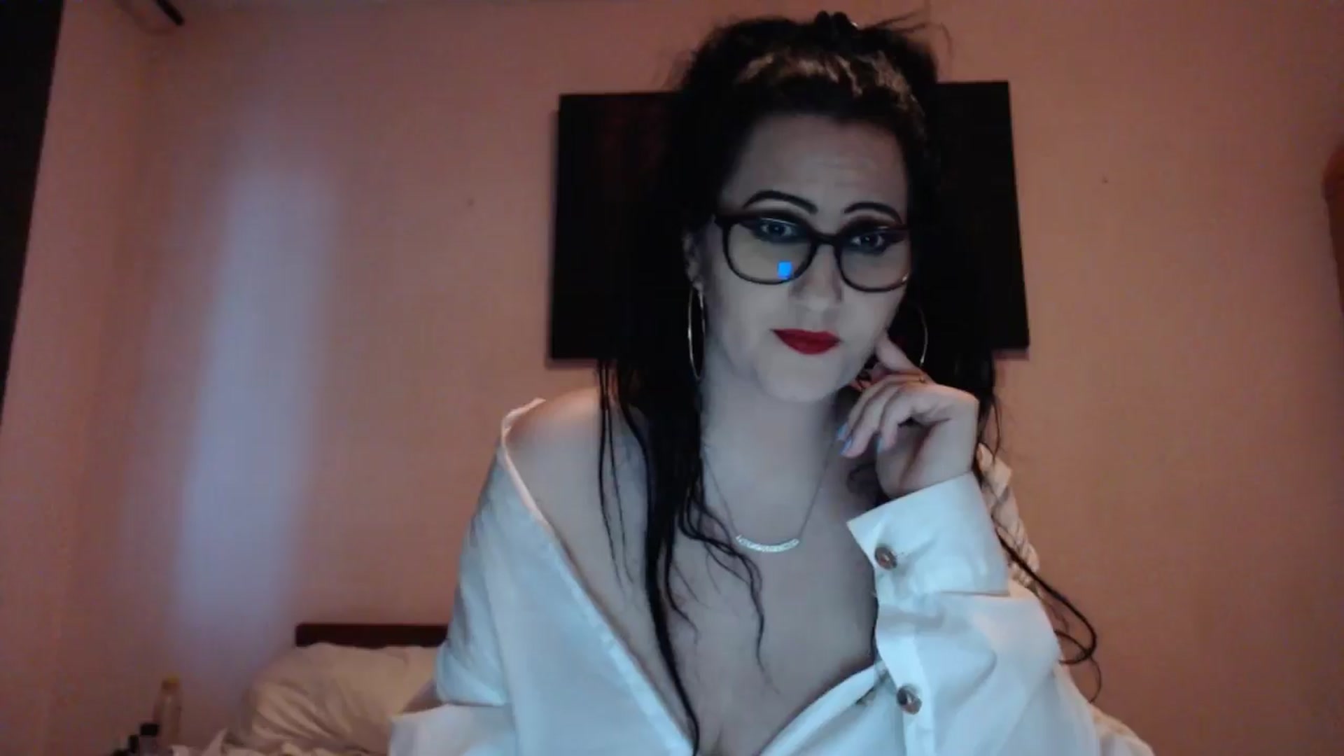 Gallery image thumbnail from Aahh_Emilia's myfreecams stream on, 05/11/2024, 17:19 image 15 of 20