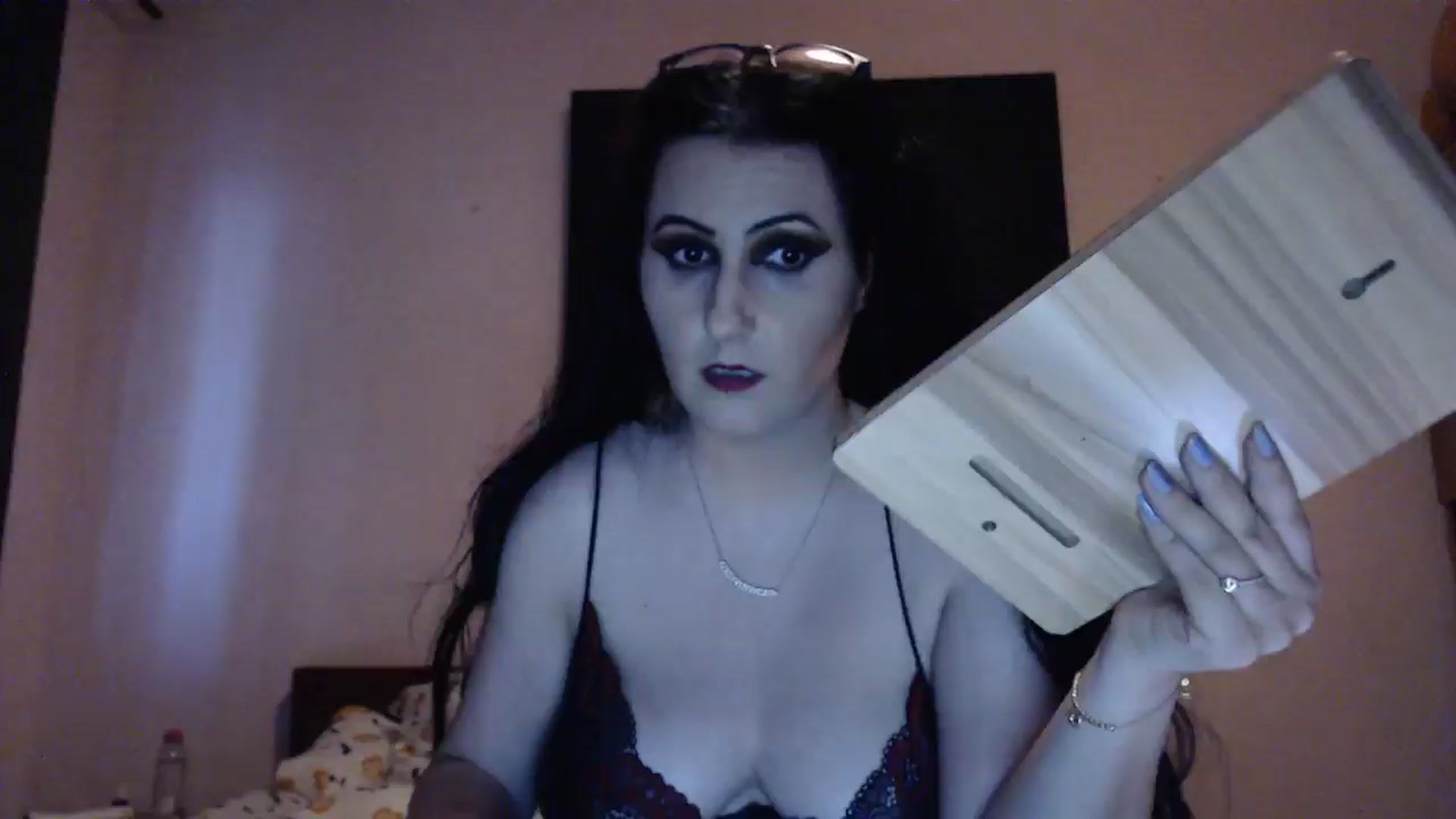 Gallery image thumbnail from Aahh_Emilia's myfreecams stream on, 05/23/2024, 18:28 image 1 of 20