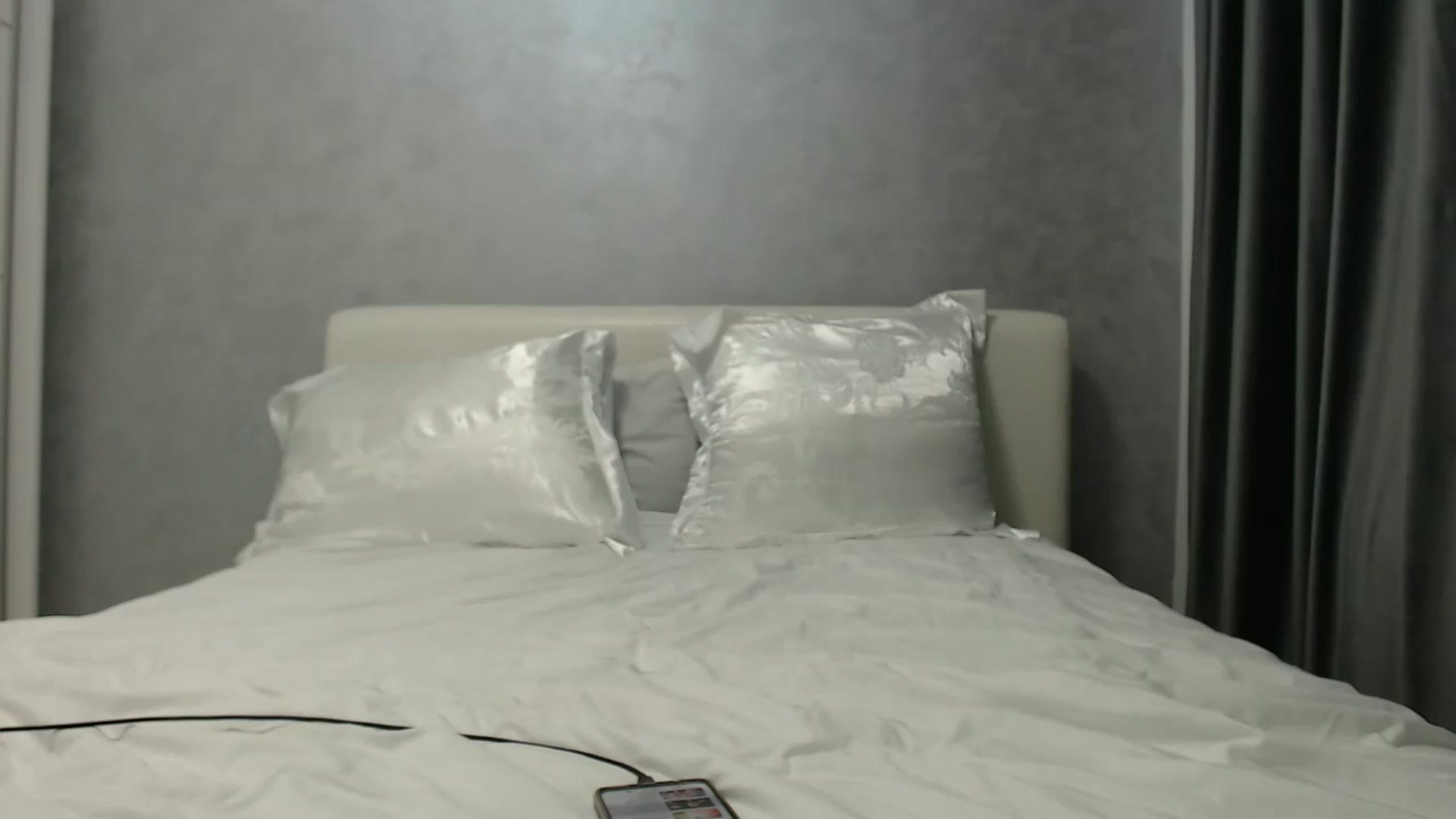 Gallery image thumbnail from Aahh_Emilia's myfreecams stream on, 06/12/2024, 15:59 image 12 of 20