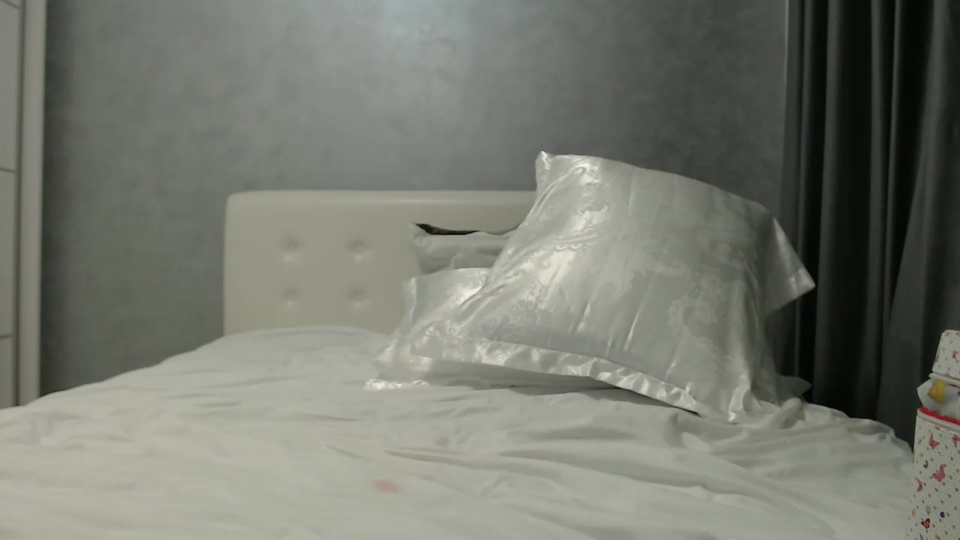 Gallery image thumbnail from Aahh_Emilia's myfreecams stream on, 06/12/2024, 18:14 image 12 of 20