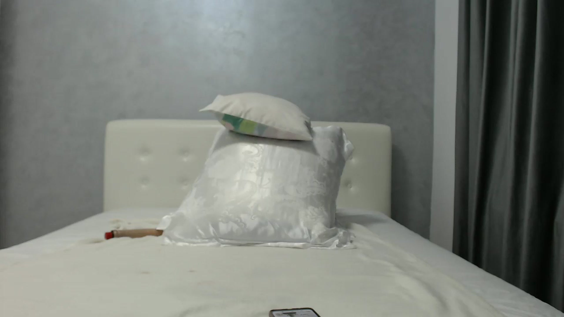 Gallery image thumbnail from Aahh_Emilia's myfreecams stream on, 07/08/2024, 18:21 image 8 of 20