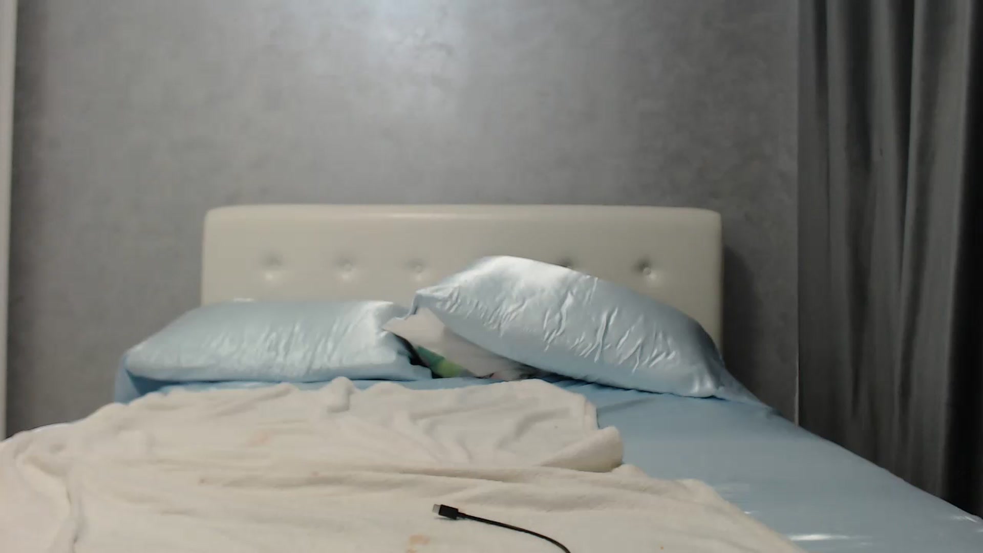 Gallery image thumbnail from Aahh_Emilia's myfreecams stream on, 07/23/2024, 16:24 image 18 of 20