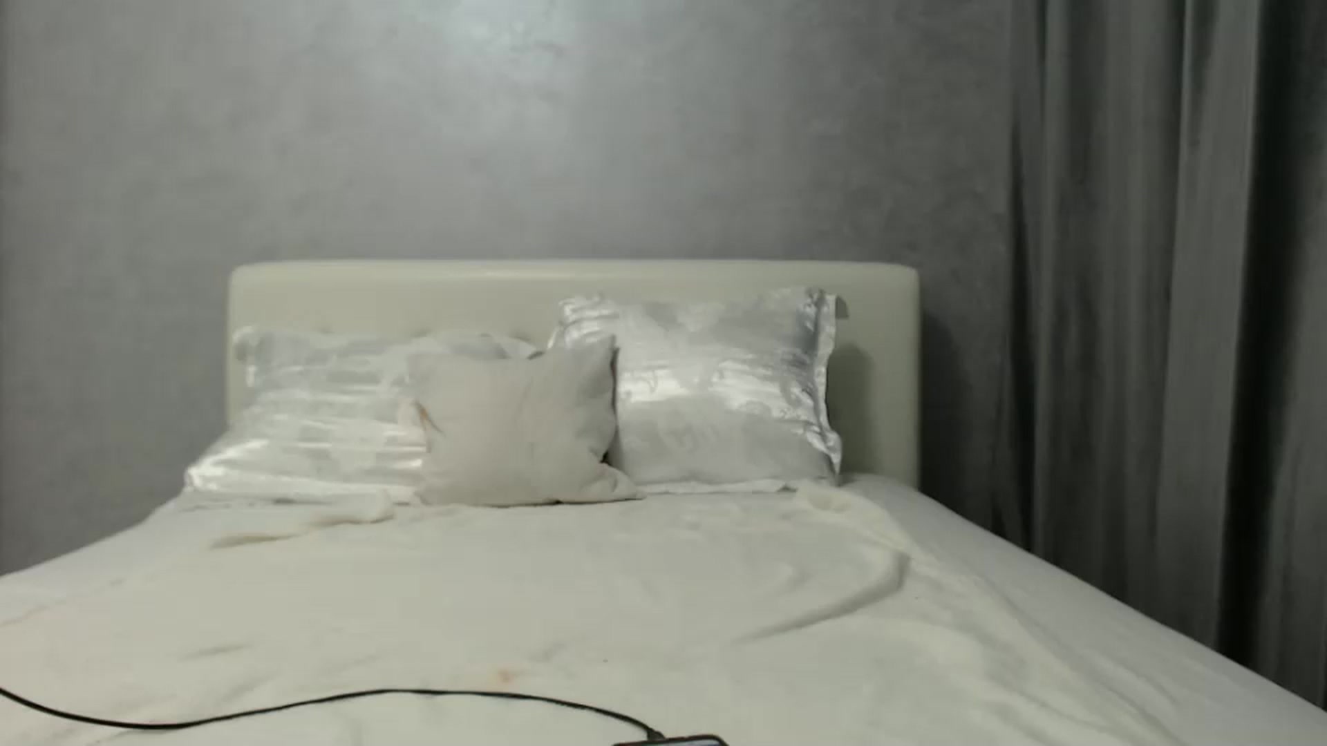 Gallery image thumbnail from Aahh_Emilia's myfreecams stream on, 07/26/2024, 16:53 image 8 of 20