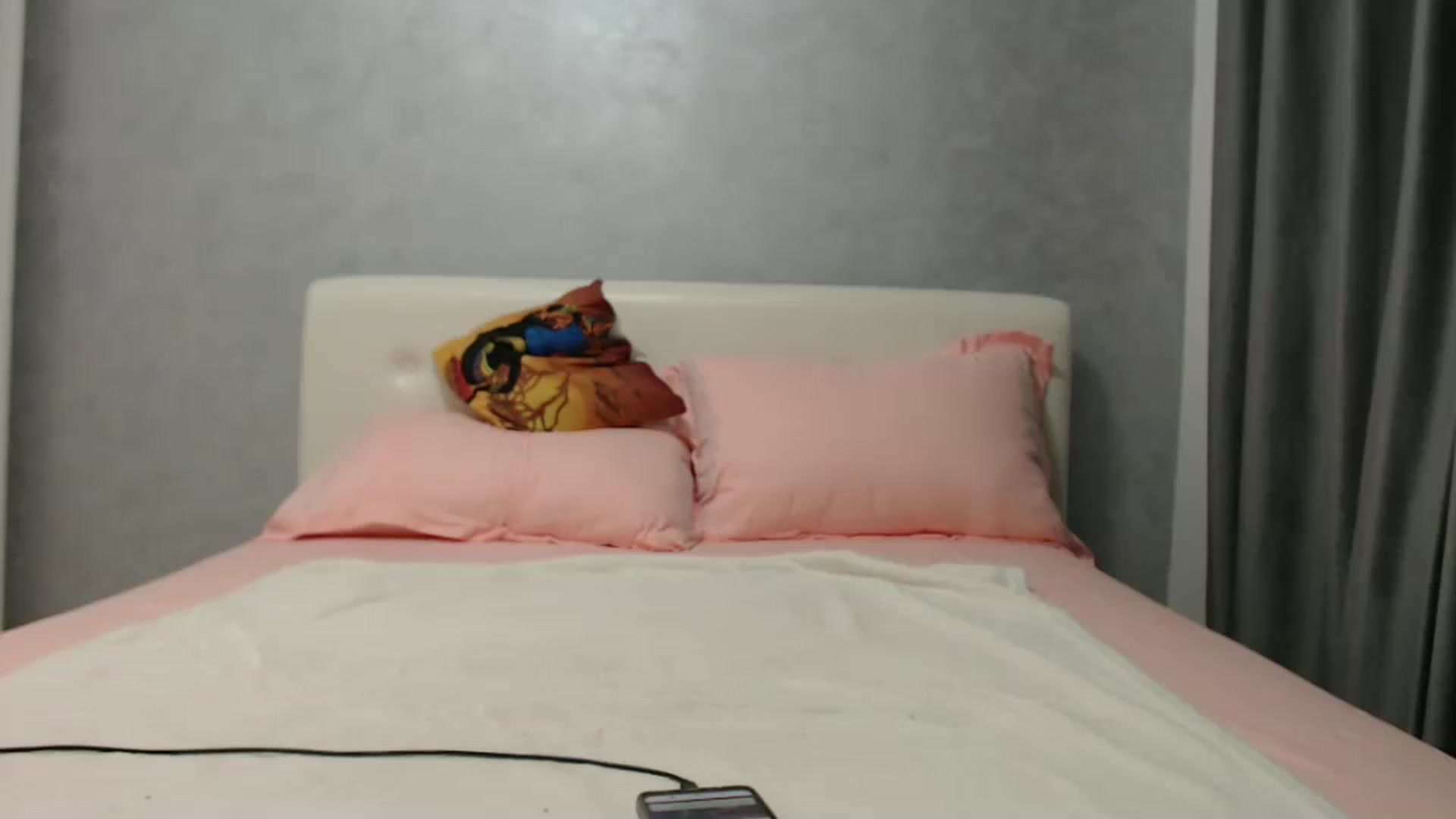 Gallery image thumbnail from Aahh_Emilia's myfreecams stream on, 08/02/2024, 16:34 image 18 of 20