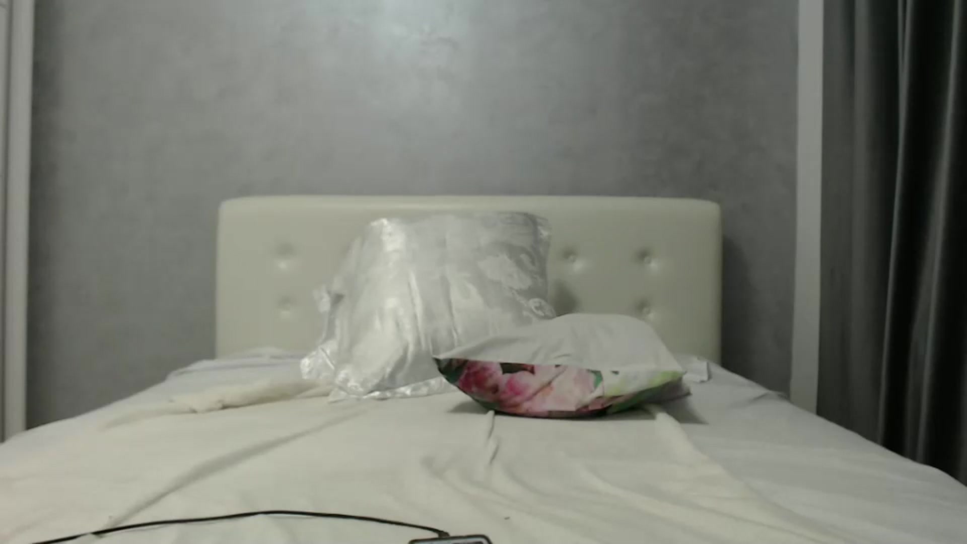 Gallery image thumbnail from Aahh_Emilia's myfreecams stream on, 08/13/2024, 18:08 image 18 of 20