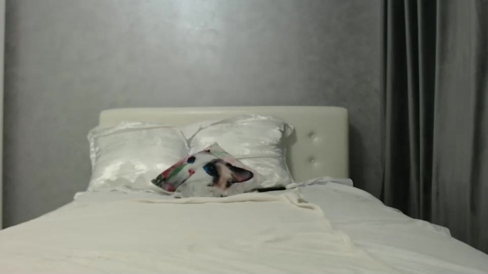 Gallery image thumbnail from Aahh_Emilia's myfreecams stream on, 08/14/2024, 16:57 image 20 of 20