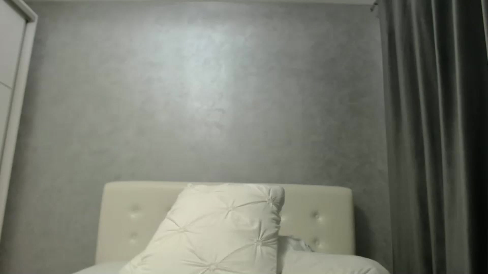 Gallery image thumbnail from Aahh_Emilia's myfreecams stream on, 08/15/2024, 17:58 image 2 of 20