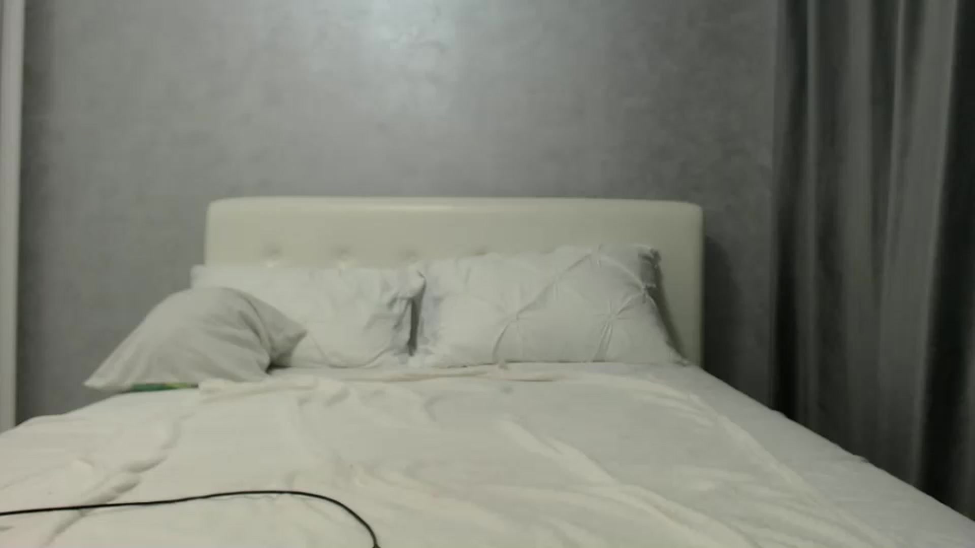 Gallery image thumbnail from Aahh_Emilia's myfreecams stream on, 08/22/2024, 16:43 image 15 of 20