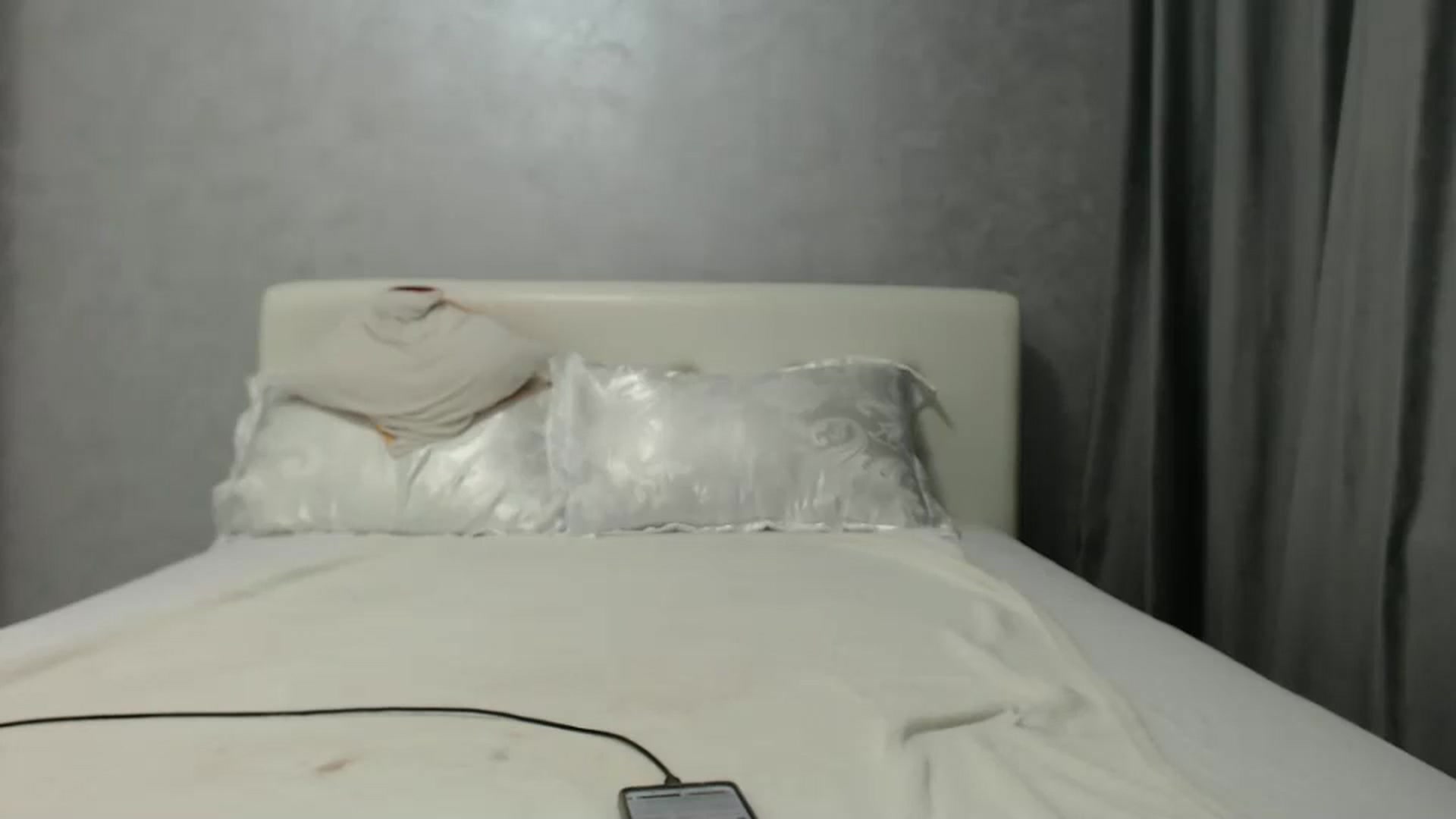 Gallery image thumbnail from Aahh_Emilia's myfreecams stream on, 08/23/2024, 16:39 image 12 of 20