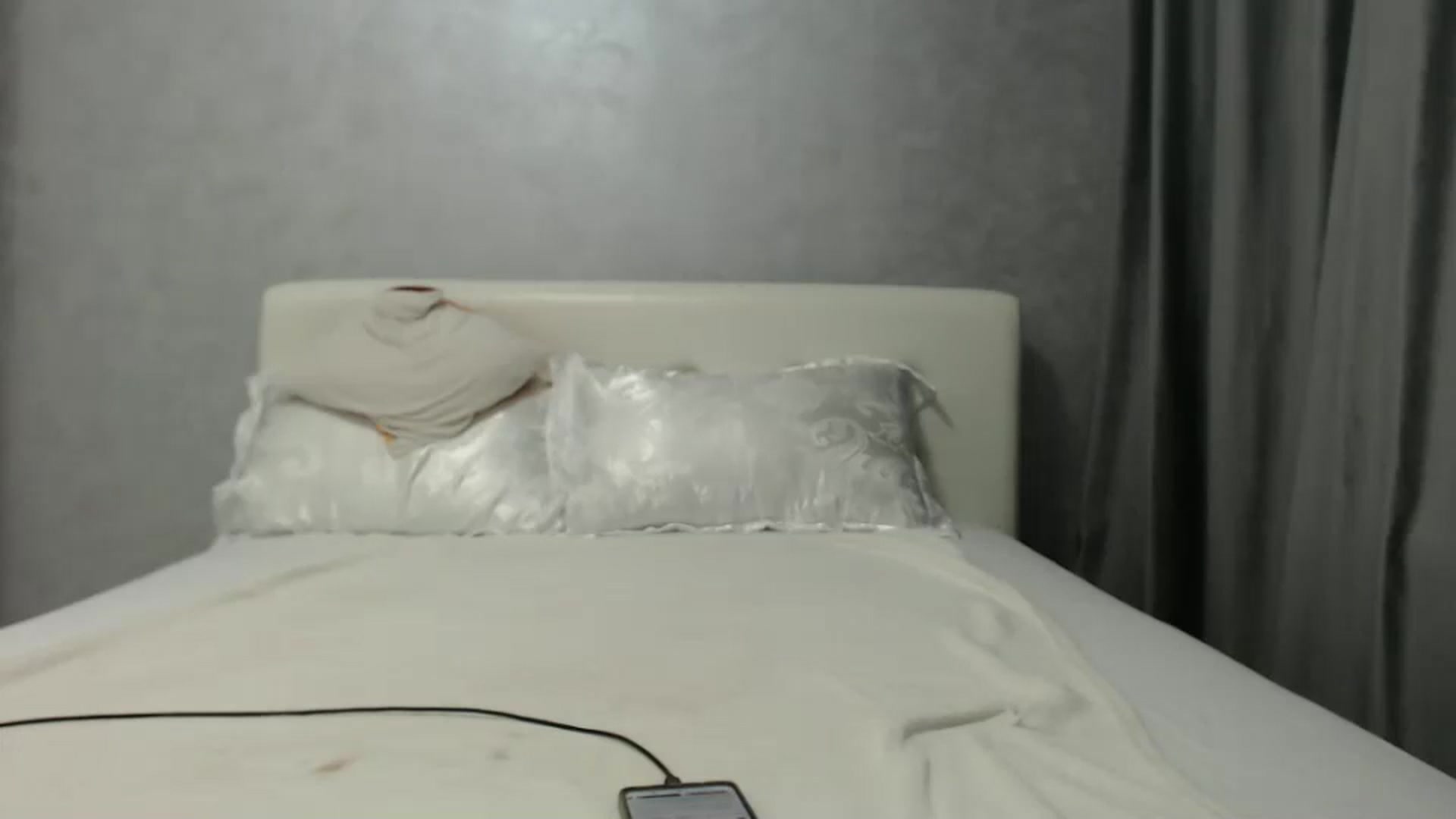 Gallery image thumbnail from Aahh_Emilia's myfreecams stream on, 08/23/2024, 16:39 image 13 of 20