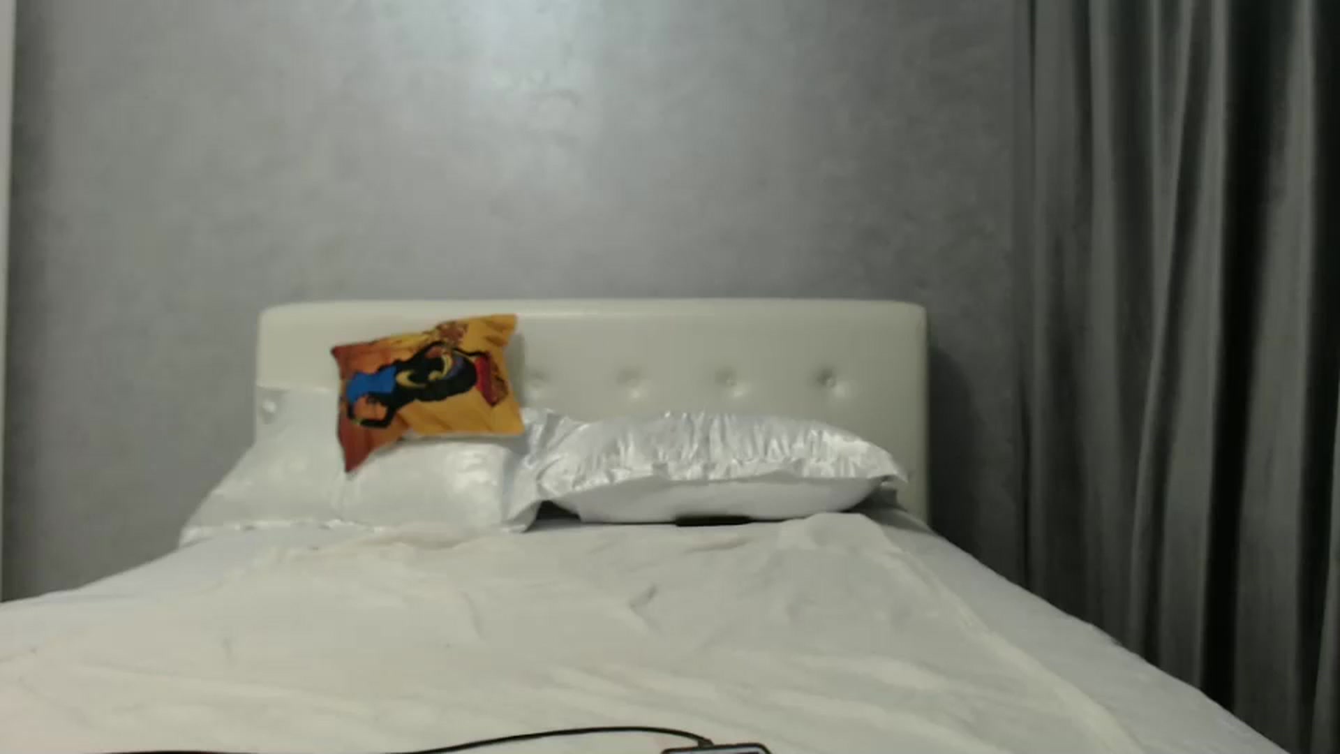 Gallery image thumbnail from Aahh_Emilia's myfreecams stream on, 08/24/2024, 16:18 image 10 of 20