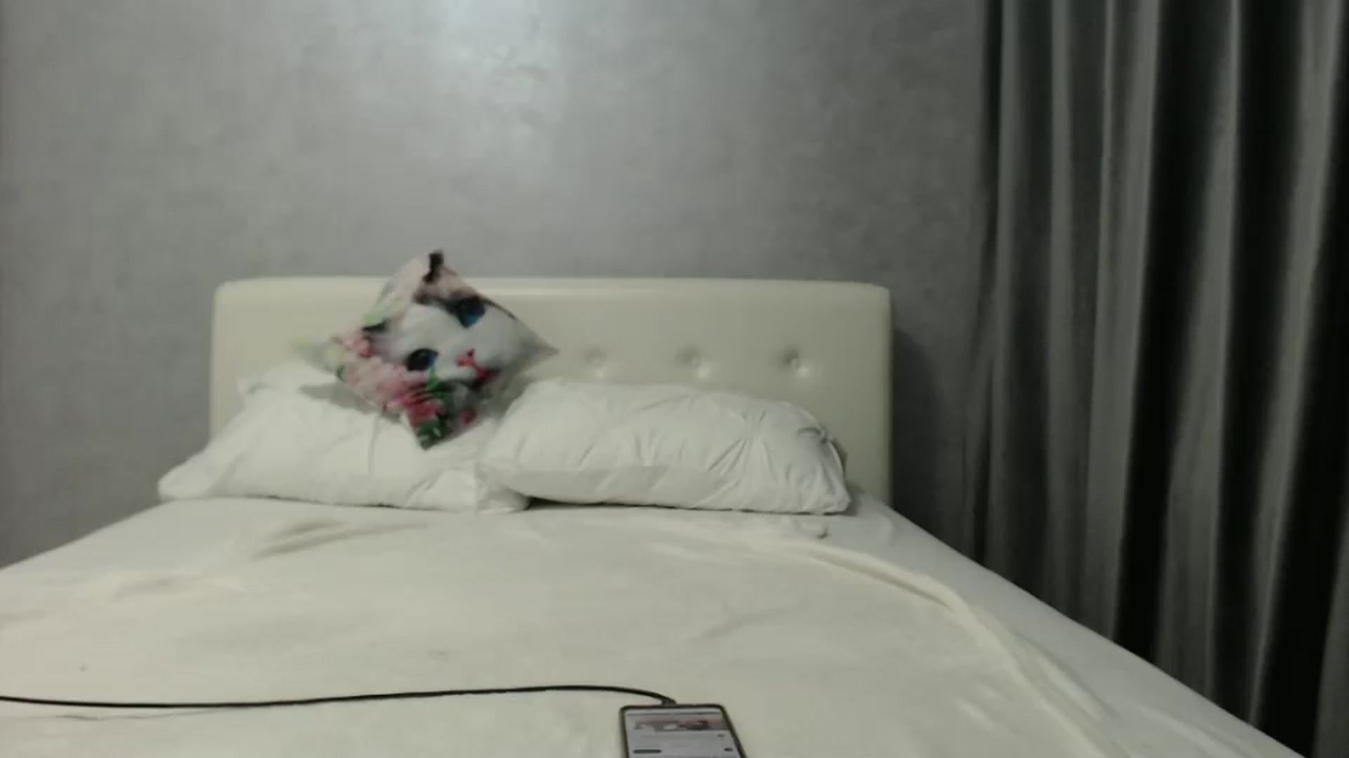 Gallery image thumbnail from Aahh_Emilia's myfreecams stream on, 09/03/2024, 16:56 image 9 of 20