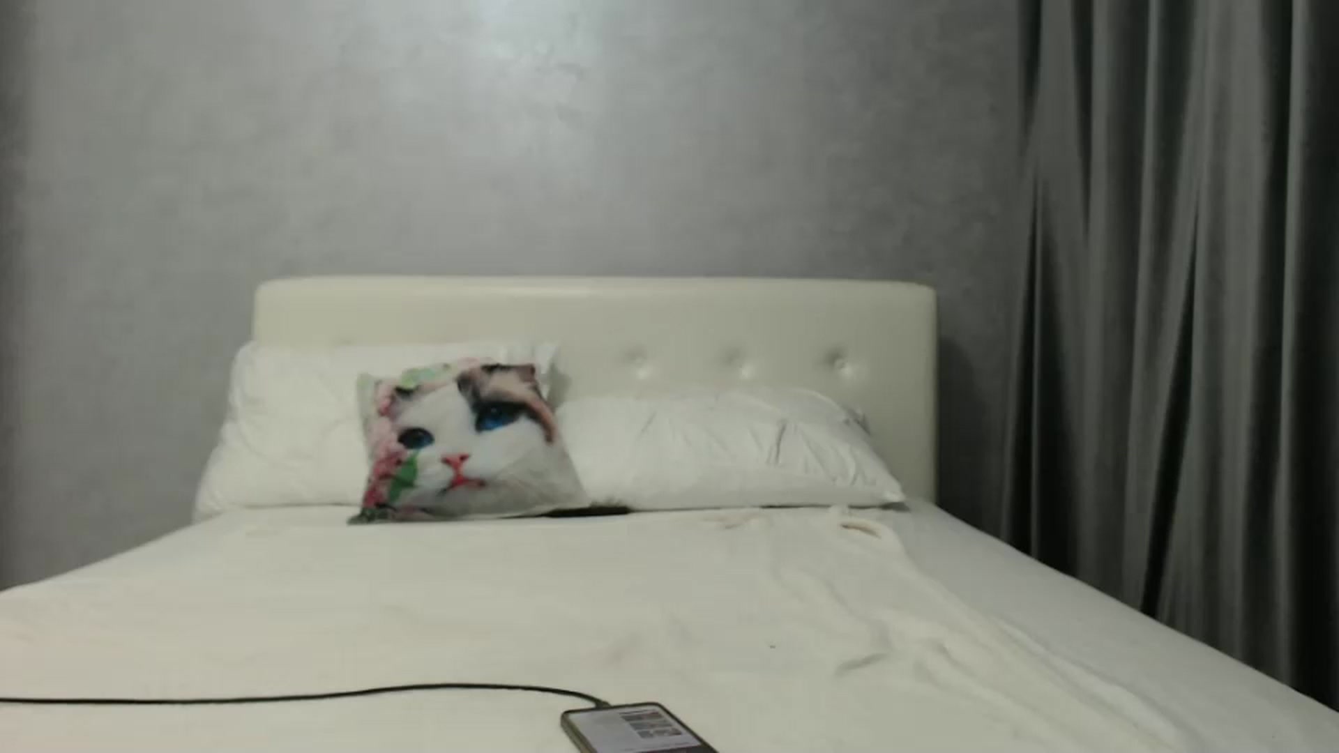 Gallery image thumbnail from Aahh_Emilia's myfreecams stream on, 09/07/2024, 16:46 image 7 of 20