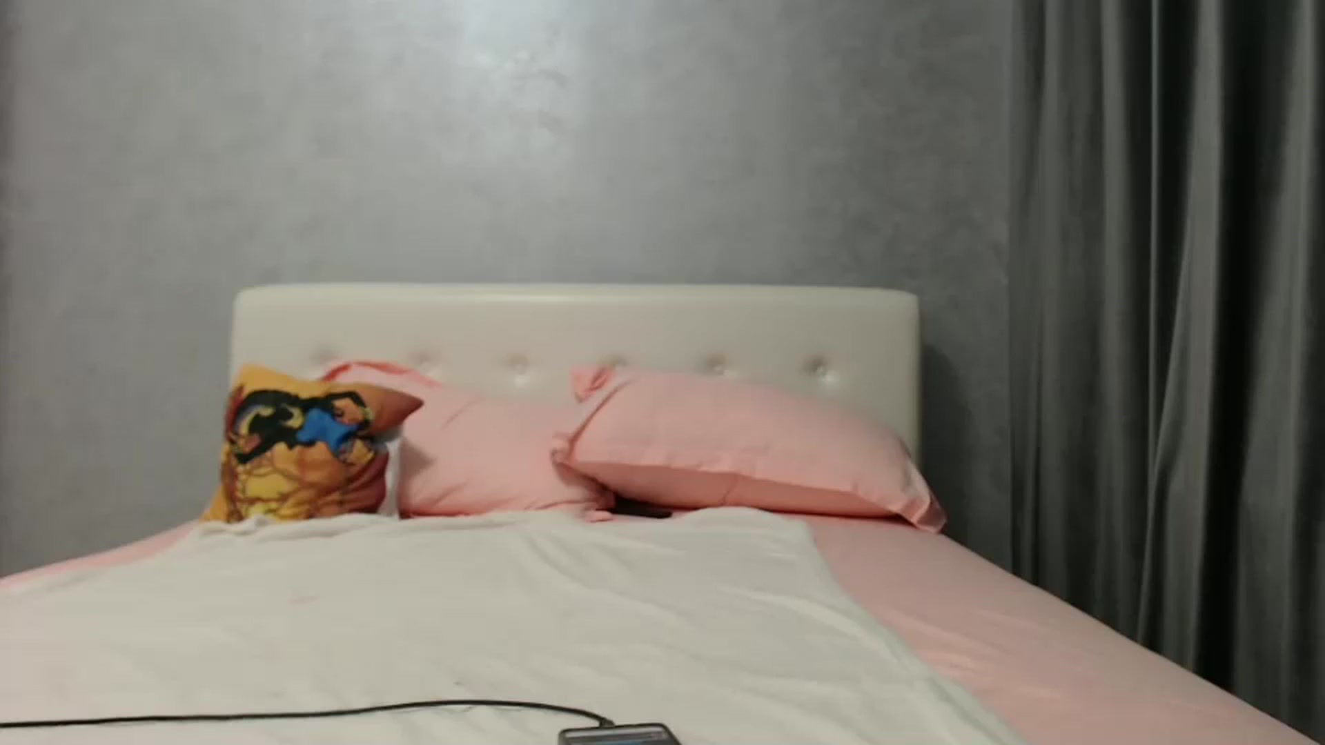 Gallery image thumbnail from Aahh_Emilia's myfreecams stream on, 09/08/2024, 16:22 image 20 of 20
