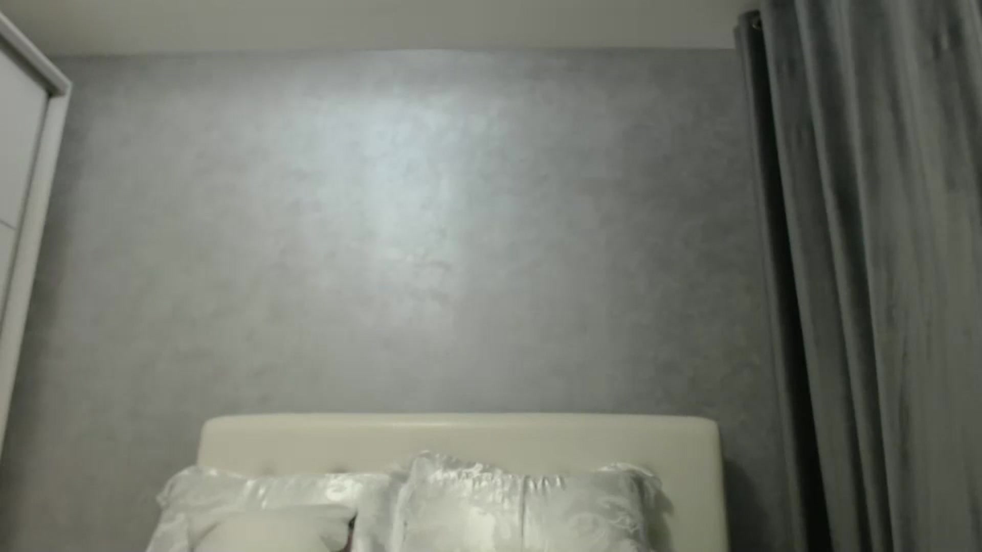 Gallery image thumbnail from Aahh_Emilia's myfreecams stream on, 09/16/2024, 17:00 image 19 of 20