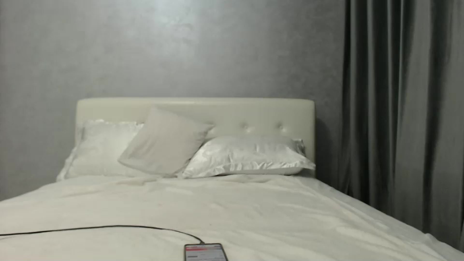Gallery image thumbnail from Aahh_Emilia's myfreecams stream on, 09/30/2024, 16:45 image 8 of 20