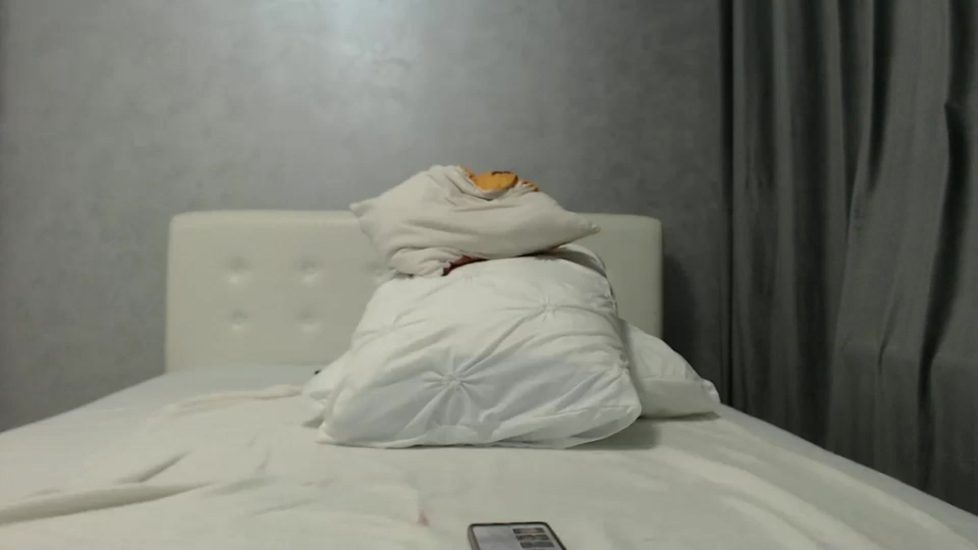 Gallery image thumbnail from Aahh_Emilia's myfreecams stream on, 10/12/2024, 18:32 image 20 of 20