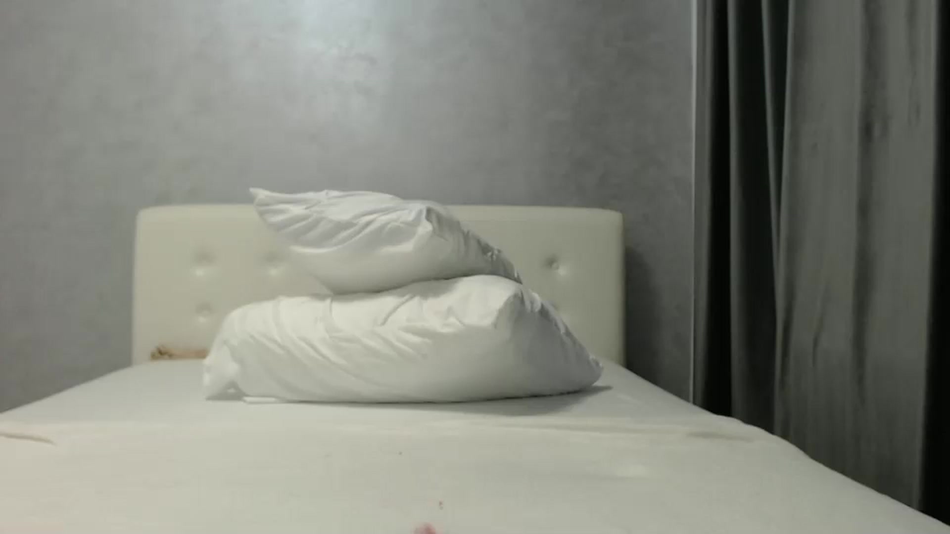 Gallery image thumbnail from Aahh_Emilia's myfreecams stream on, 11/06/2024, 19:11 image 8 of 20