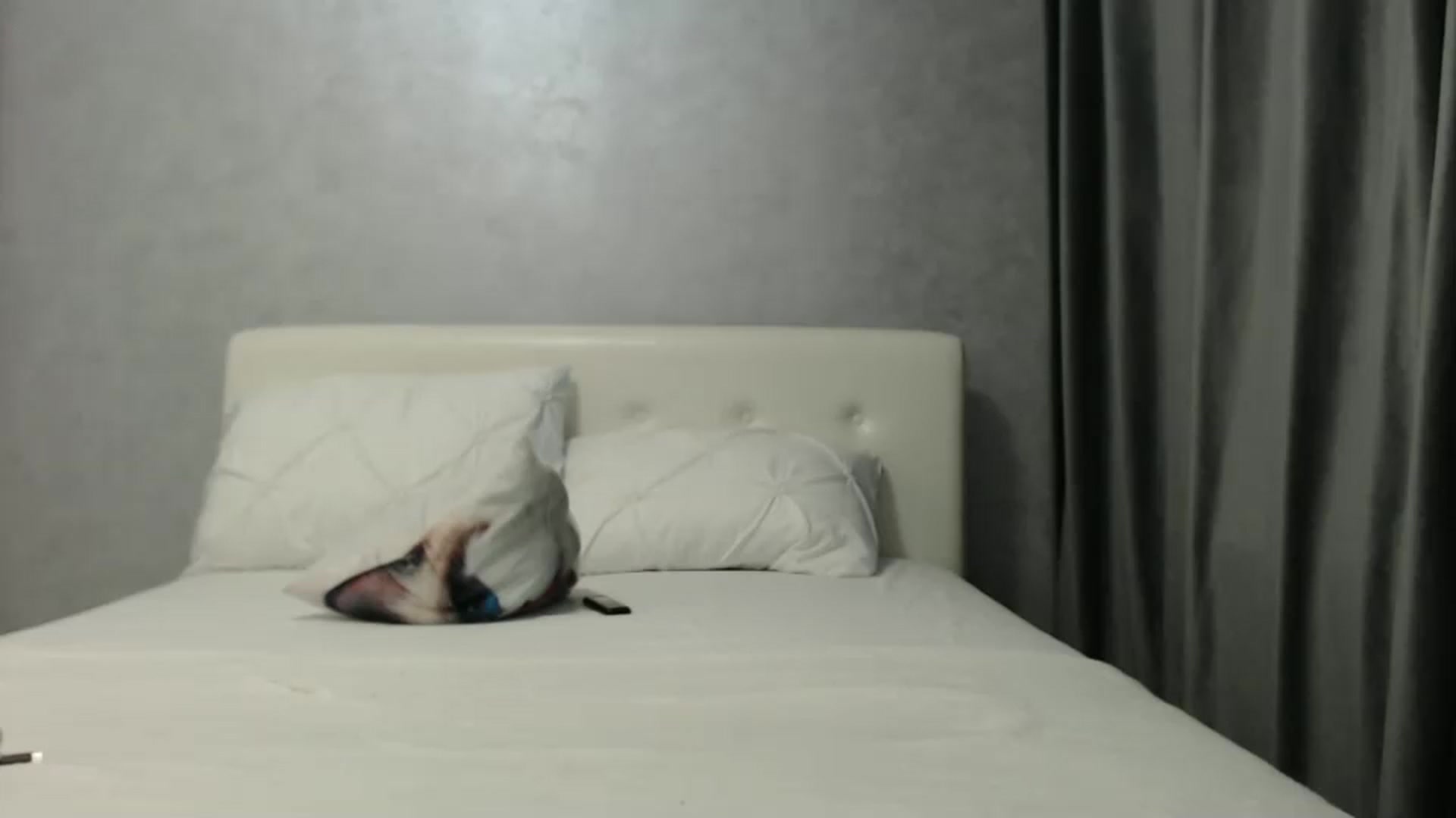 Gallery image thumbnail from Aahh_Emilia's myfreecams stream on, 12/23/2024, 17:51 image 7 of 20