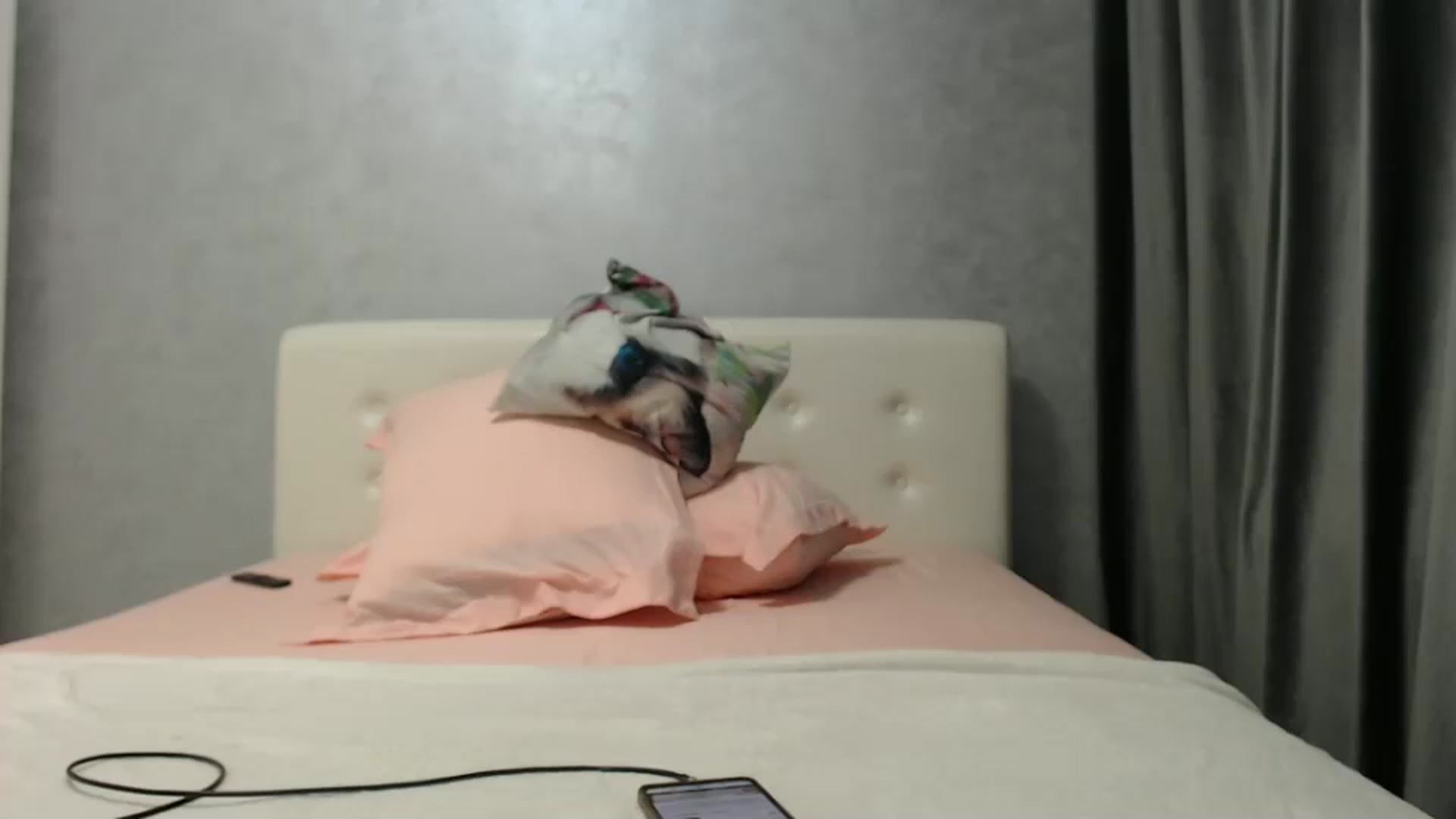 Gallery image thumbnail from Aahh_Emilia's myfreecams stream on, 01/14/2025, 19:57 image 12 of 20