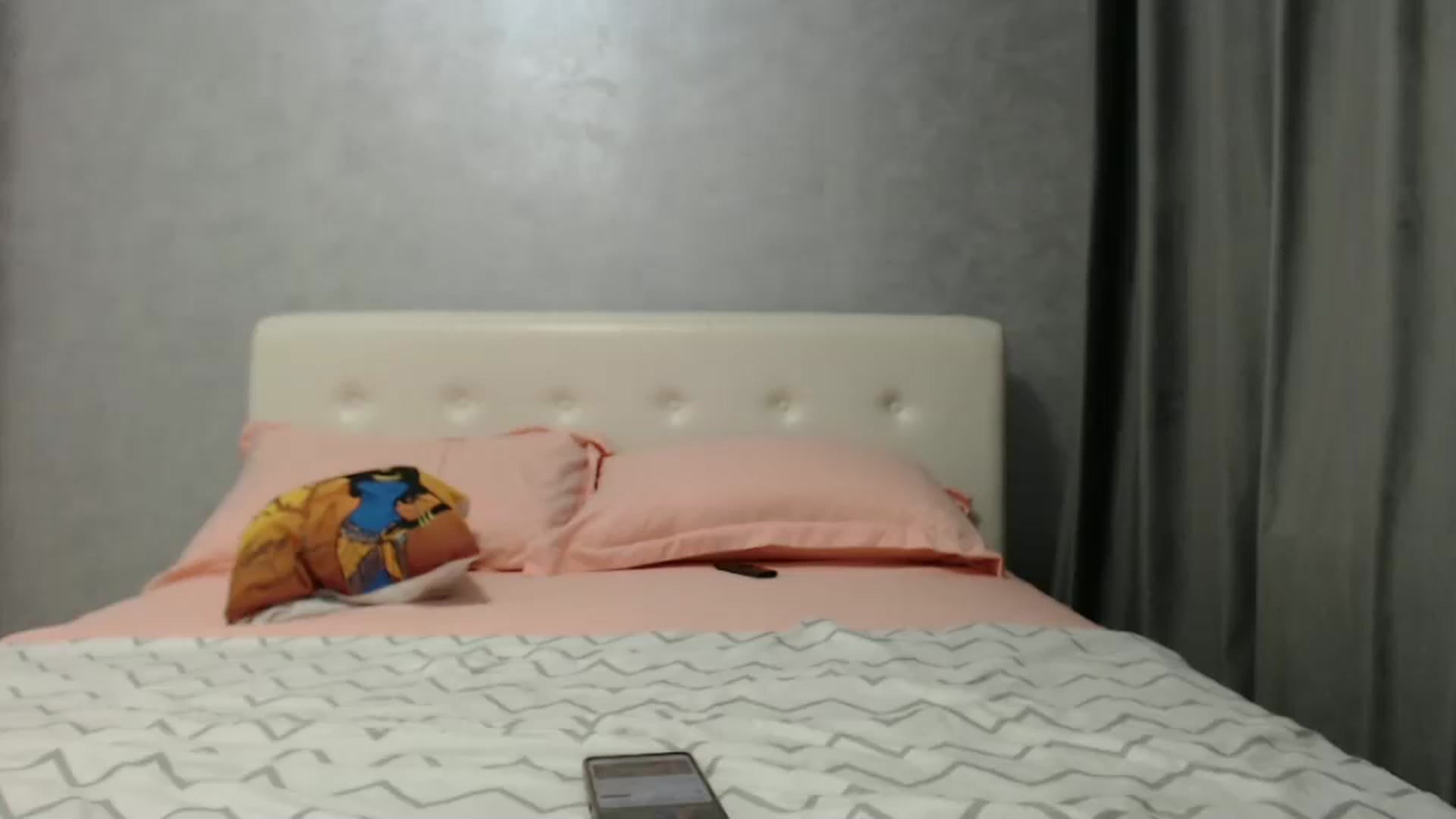 Gallery image thumbnail from Aahh_Emilia's myfreecams stream on, 02/25/2025, 17:31 image 18 of 20
