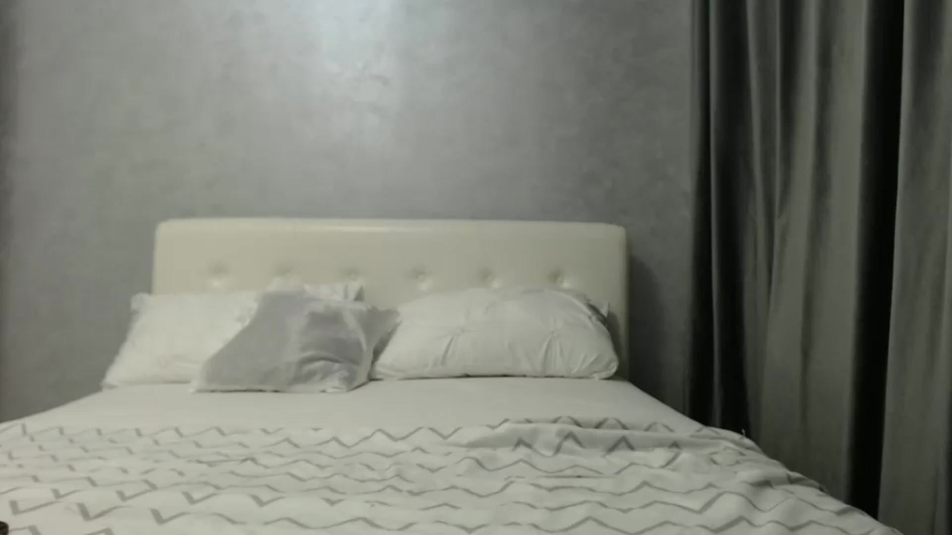 Gallery image thumbnail from Aahh_Emilia's myfreecams stream on, 03/08/2025, 17:03 image 18 of 20