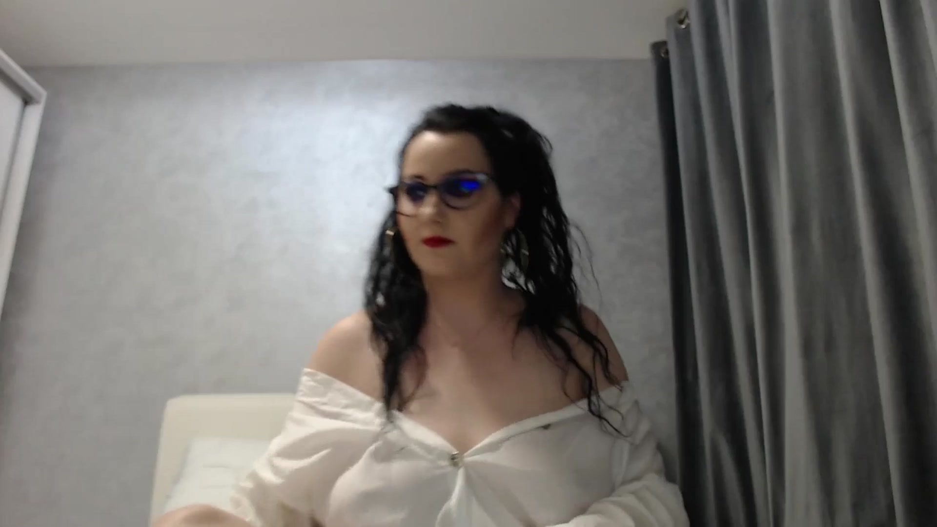 Gallery image thumbnail from Aahh_Emilia's myfreecams stream on, 03/22/2025, 16:33 image 11 of 20