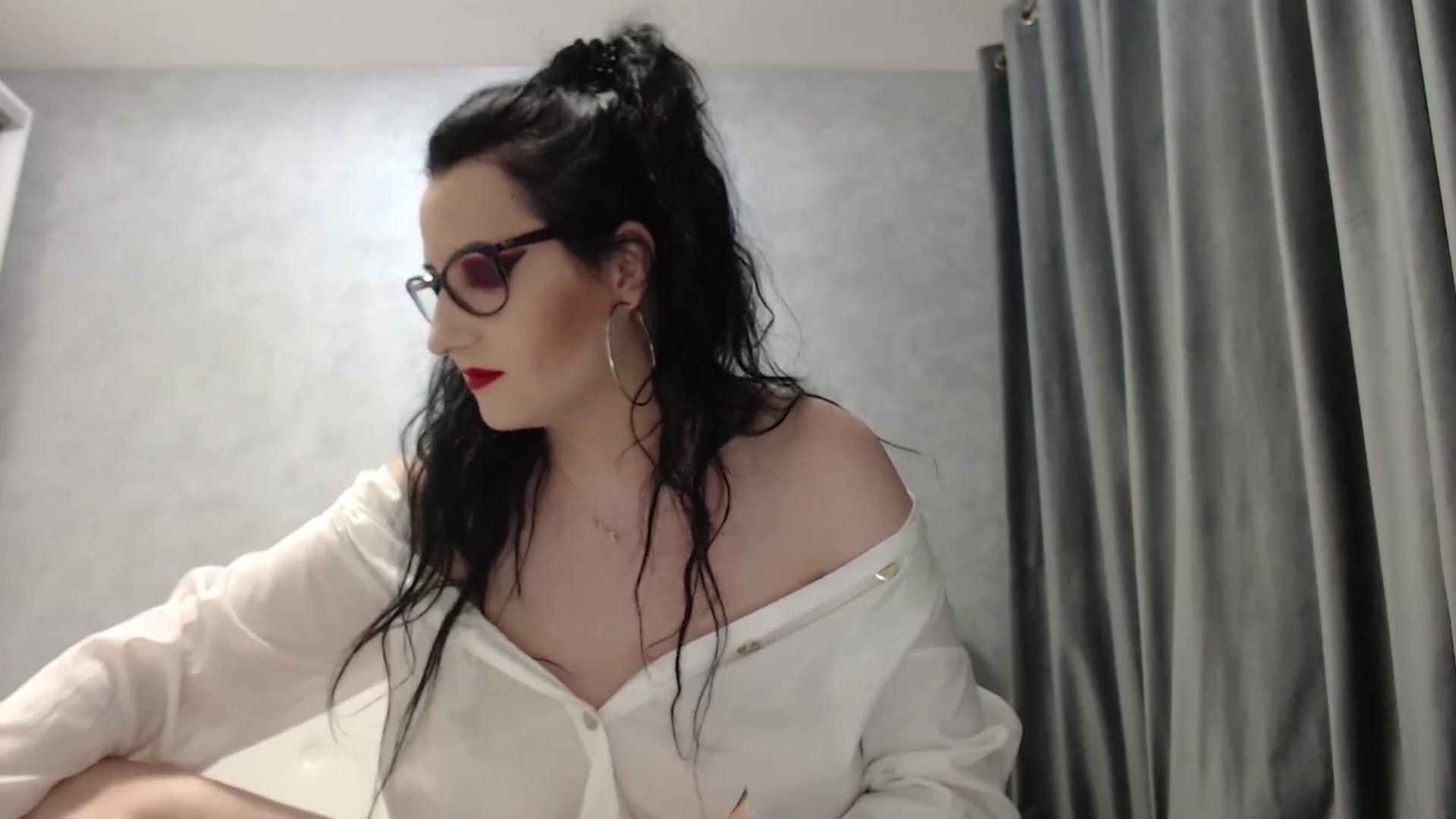 Gallery image thumbnail from Aahh_Emilia's myfreecams stream on, 03/22/2025, 18:20 image 6 of 20