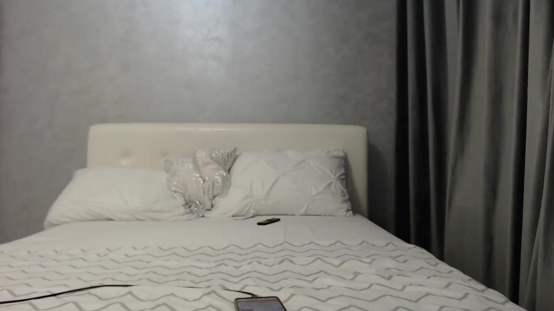 Gallery image thumbnail from Aahh_Emilia's myfreecams stream on, 03/29/2025, 16:39 image 13 of 20