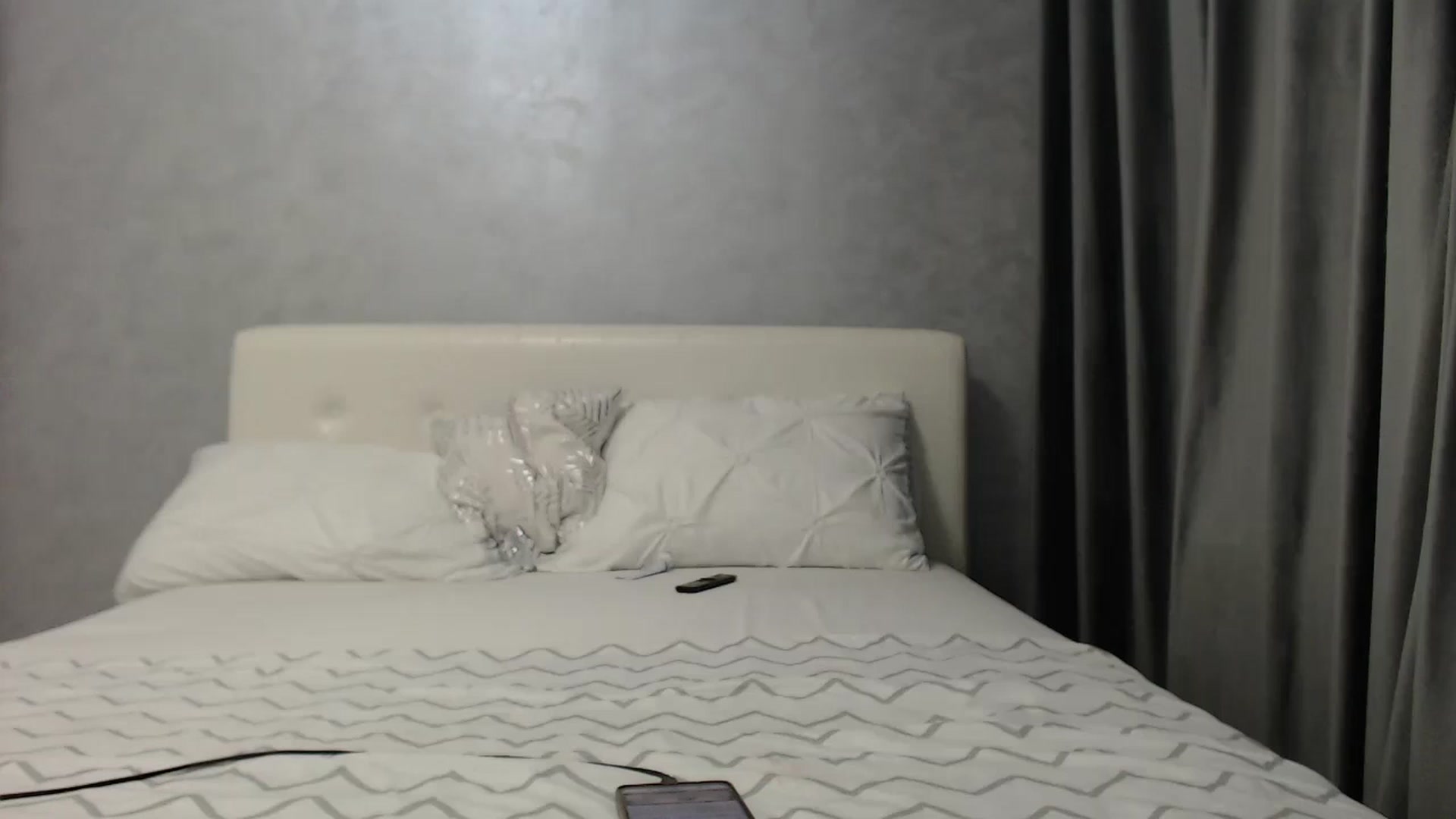 Gallery image thumbnail from Aahh_Emilia's myfreecams stream on, 03/29/2025, 16:39 image 14 of 20
