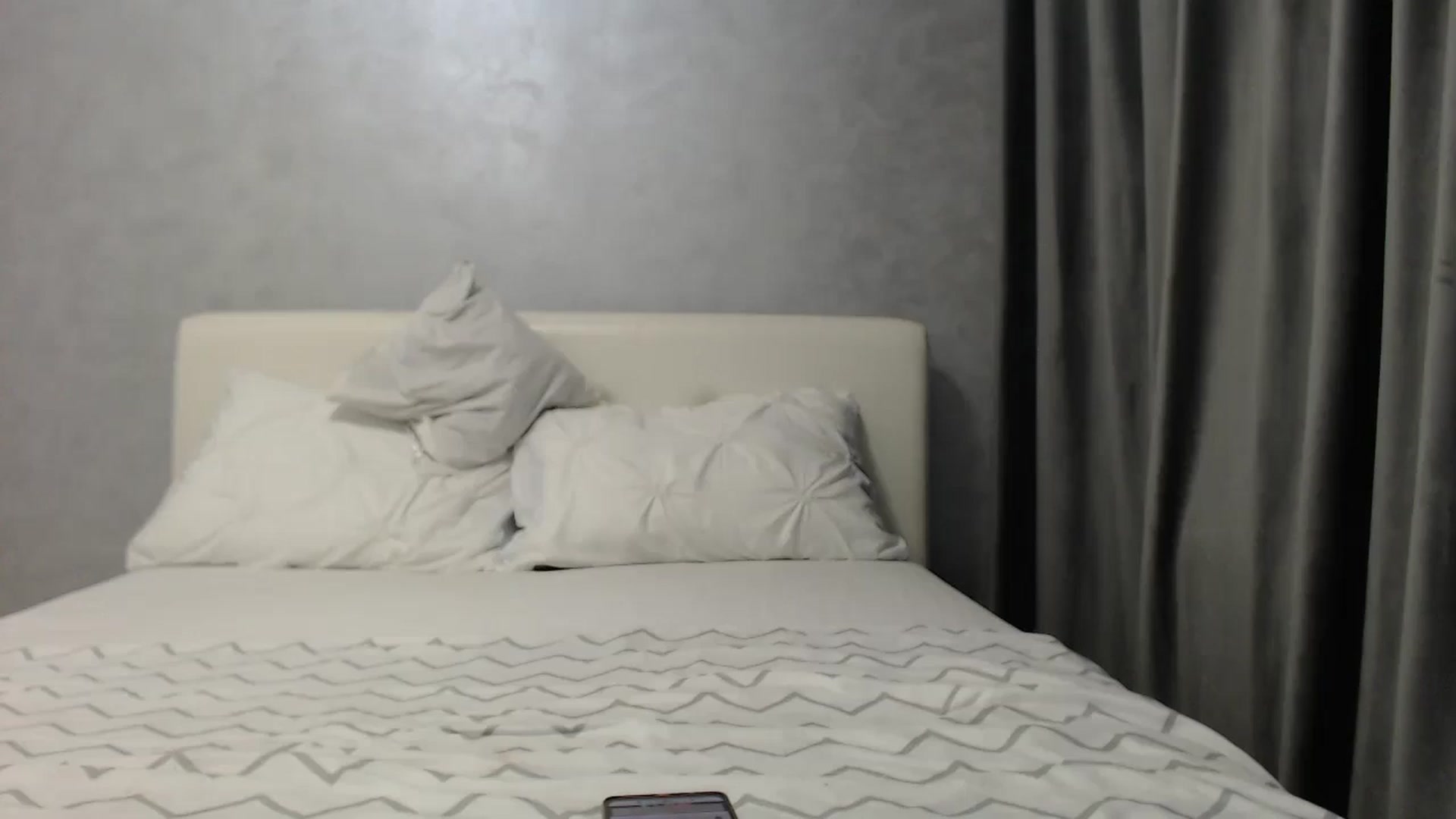 Gallery image thumbnail from Aahh_Emilia's myfreecams stream on, 03/31/2025, 16:33 image 13 of 20