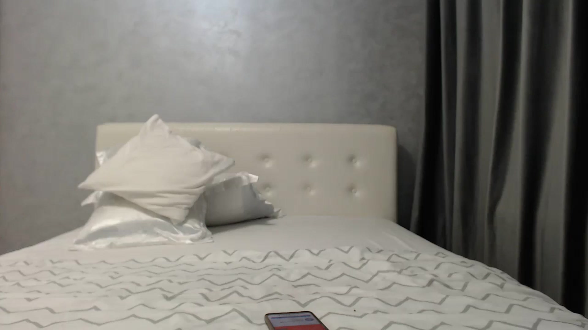 Gallery image thumbnail from Aahh_Emilia's myfreecams stream on, 04/14/2025, 17:45 image 9 of 20